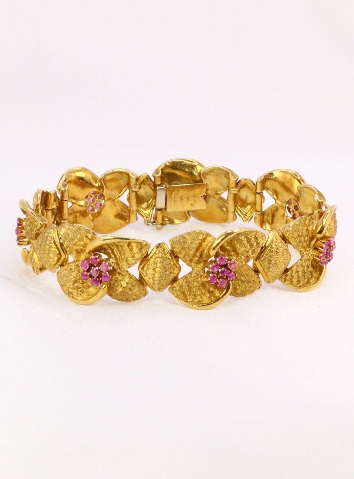 Bracelet vintage fleur en or amati et rubis