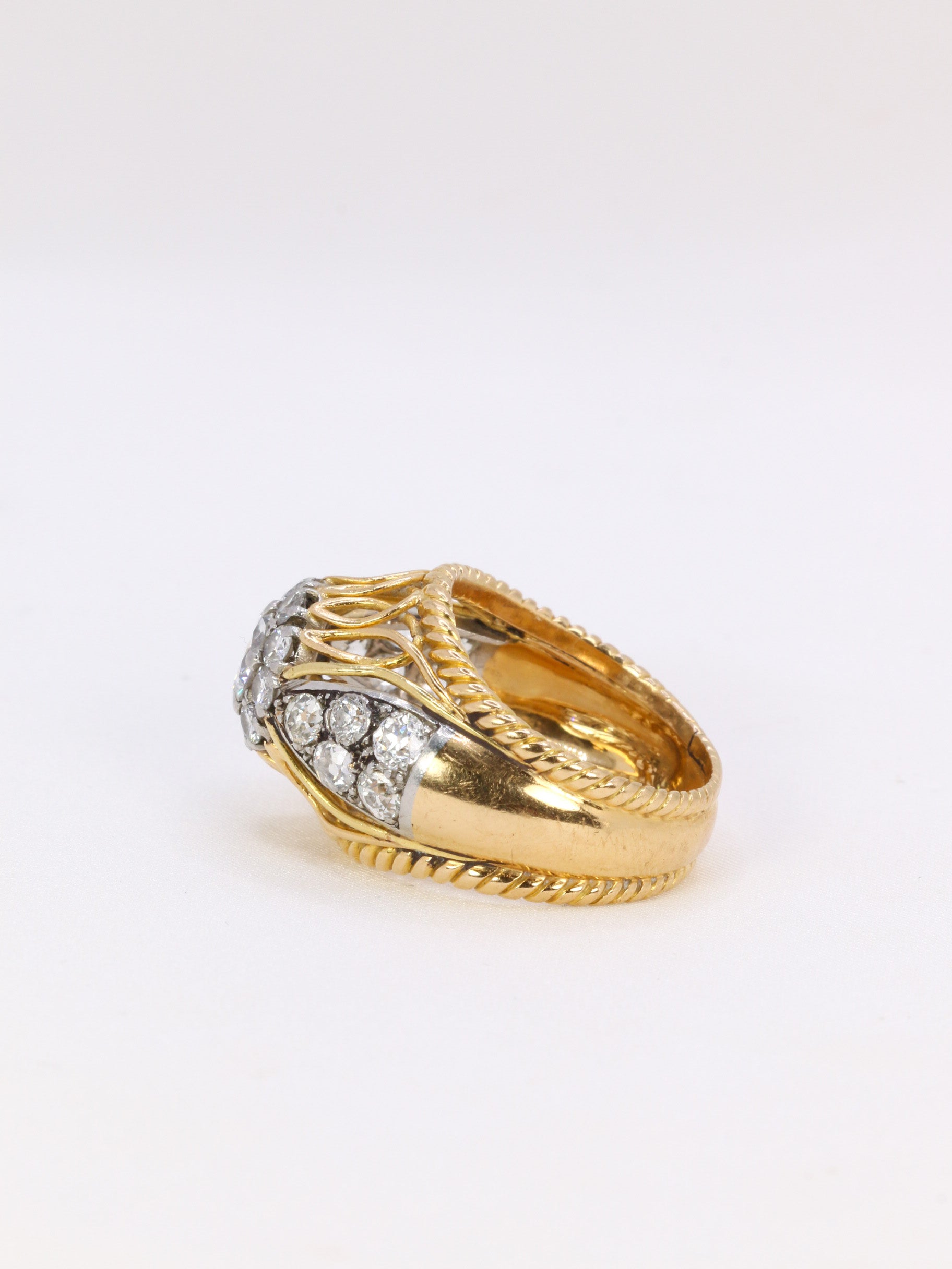Dome ring in yellow gold, platinum and 1 carat diamond