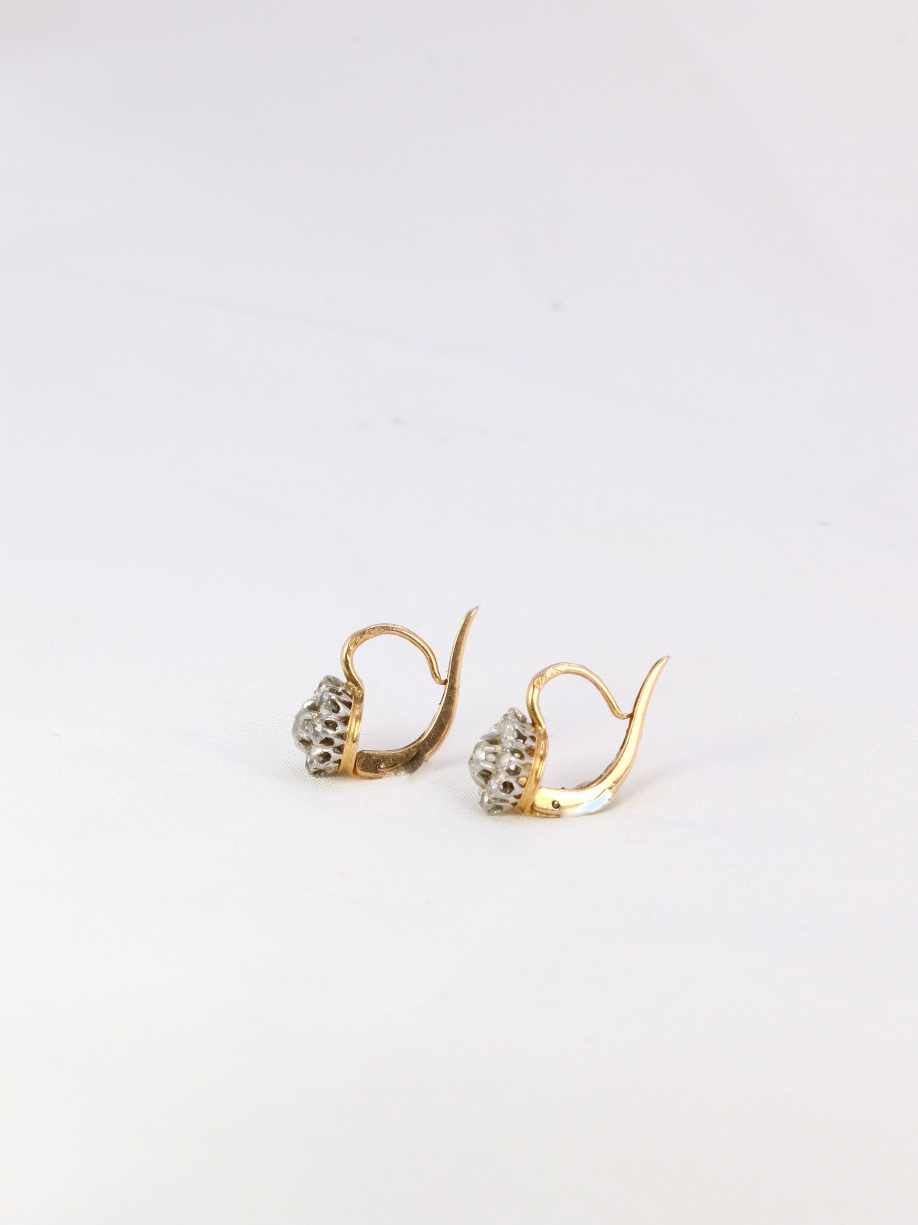 Dormeuses en or et diamants taille ancienne