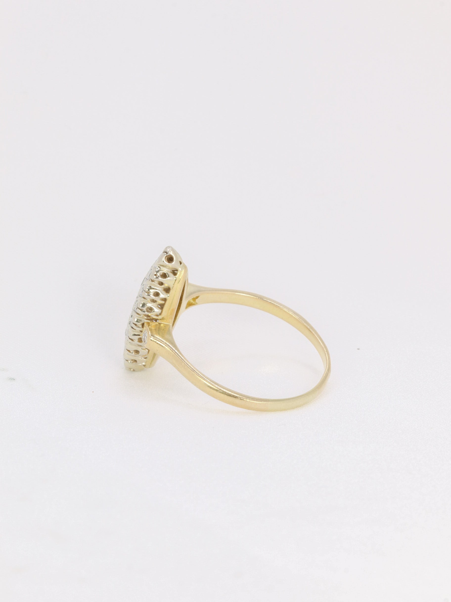 Bague marquise vintage en or et diamants