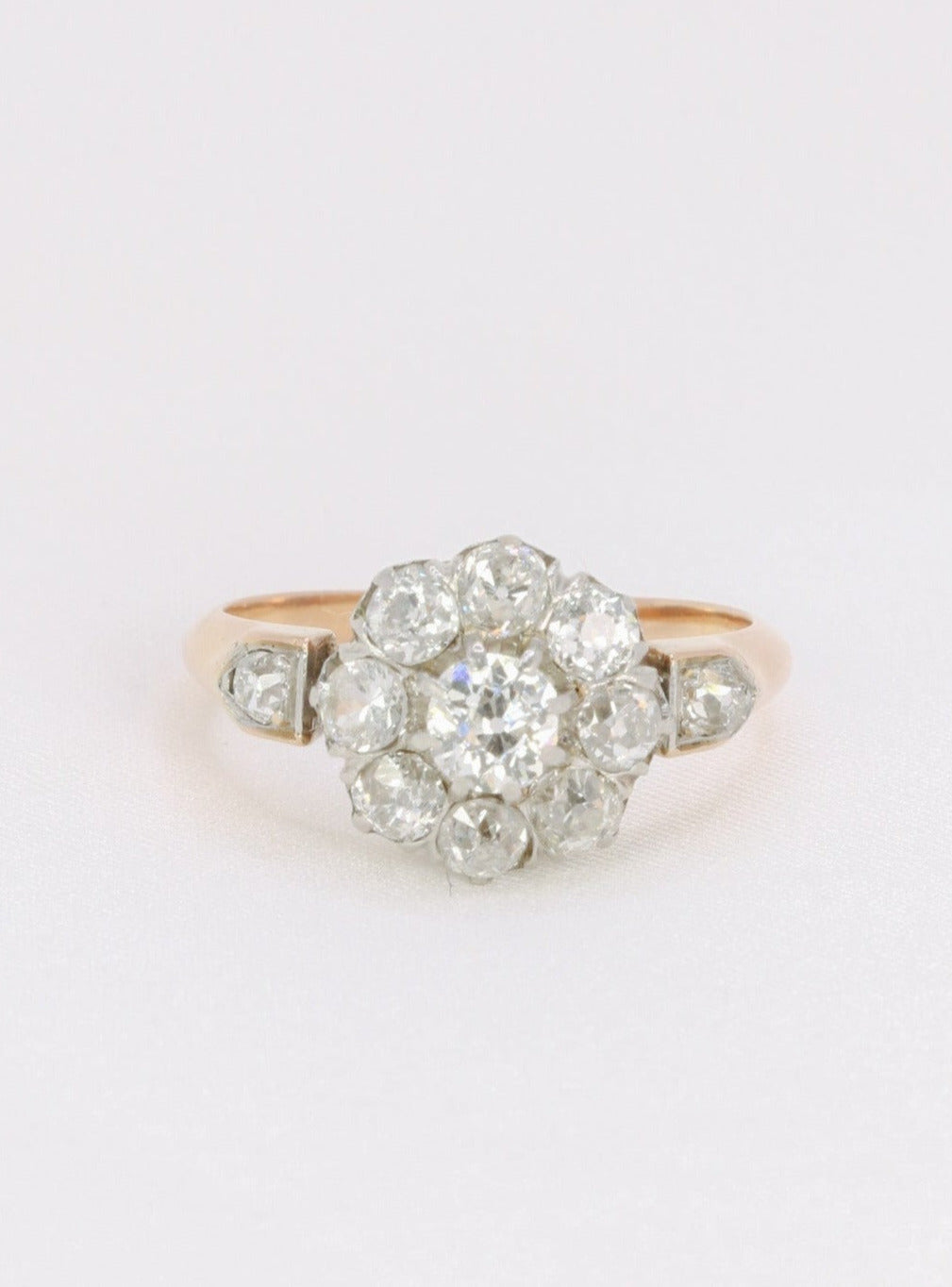 Bague marguerite en or jaune et diamants