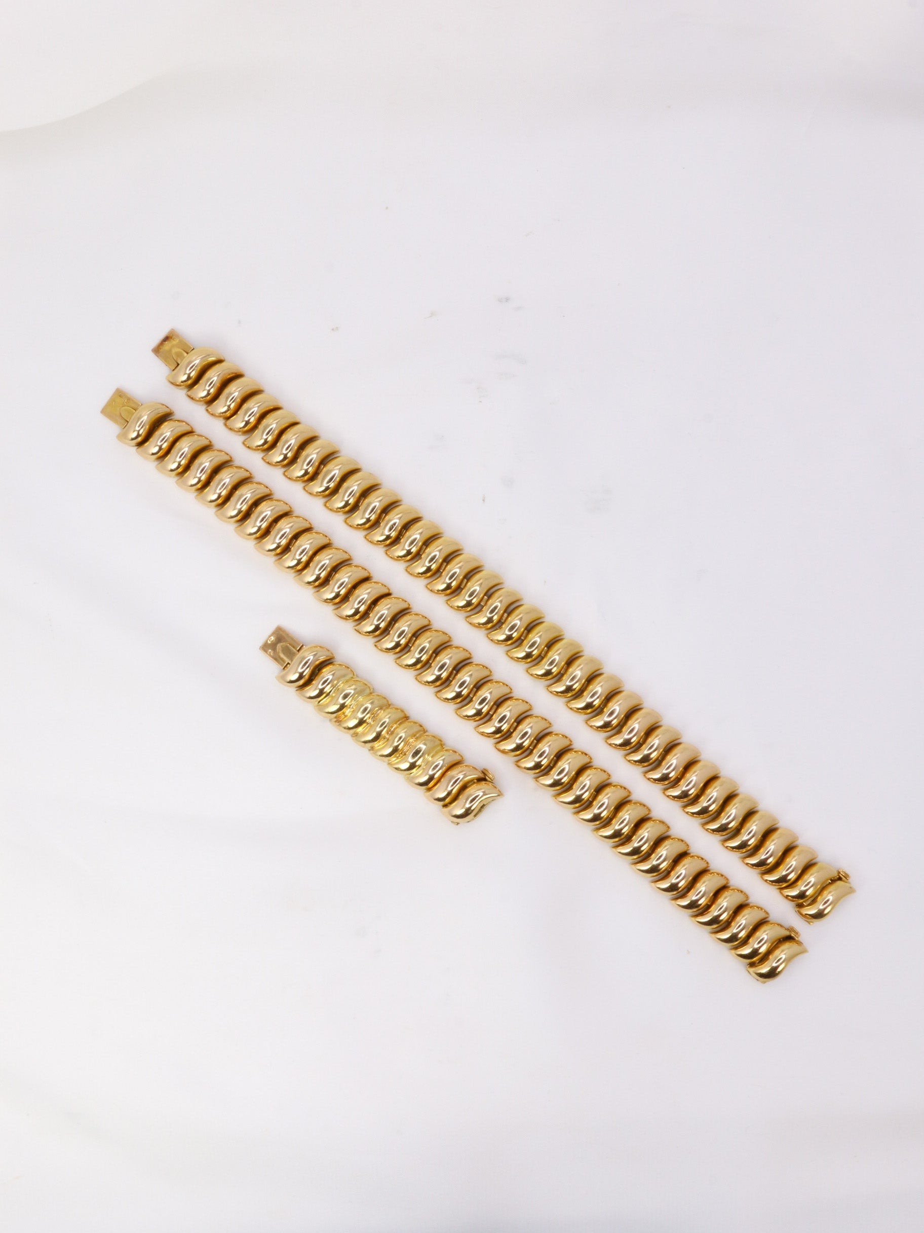 BOUCHERON Collier Bracelet Ondule or jaune