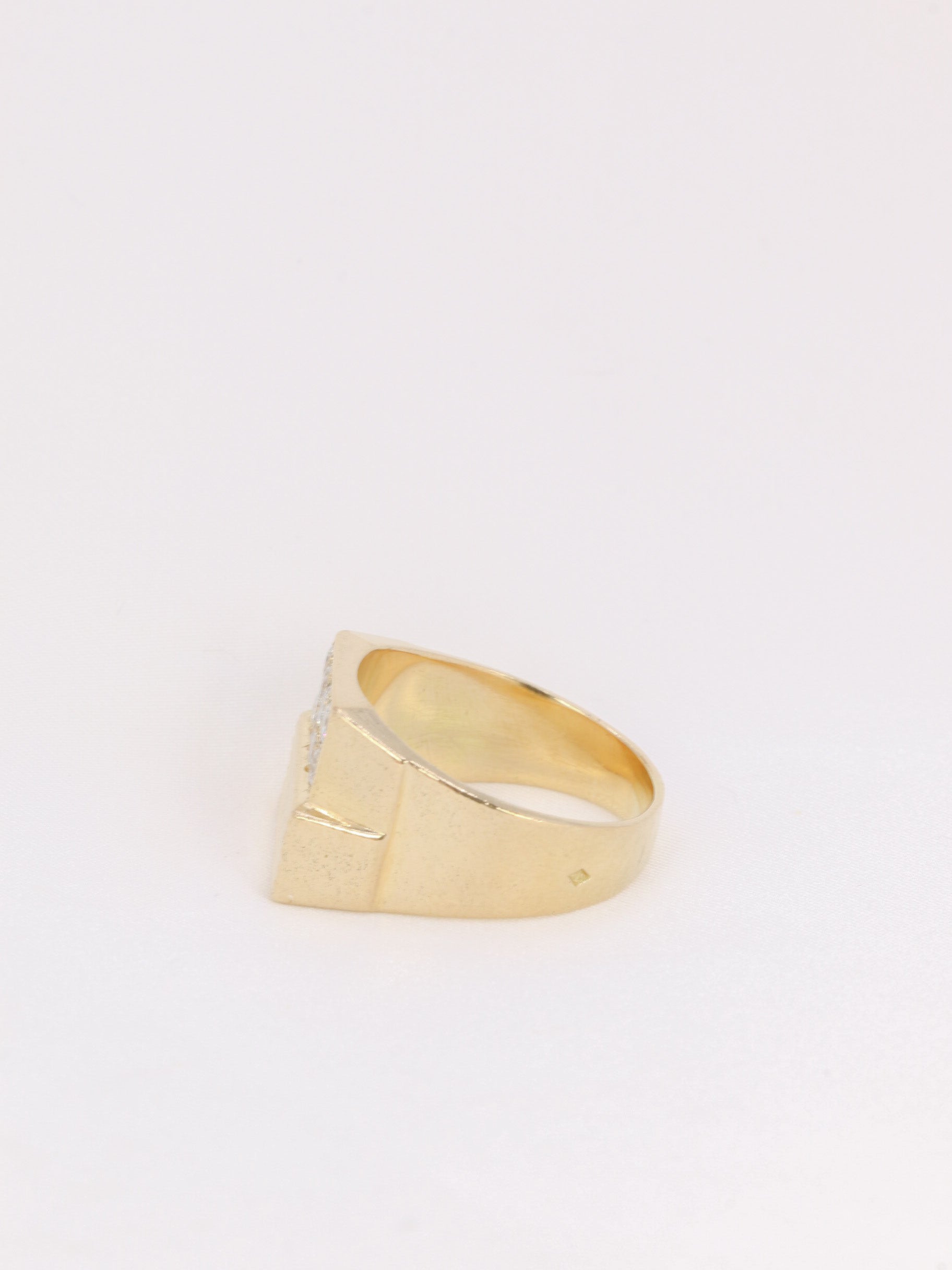 Bague chevalière vintage en or et diamants