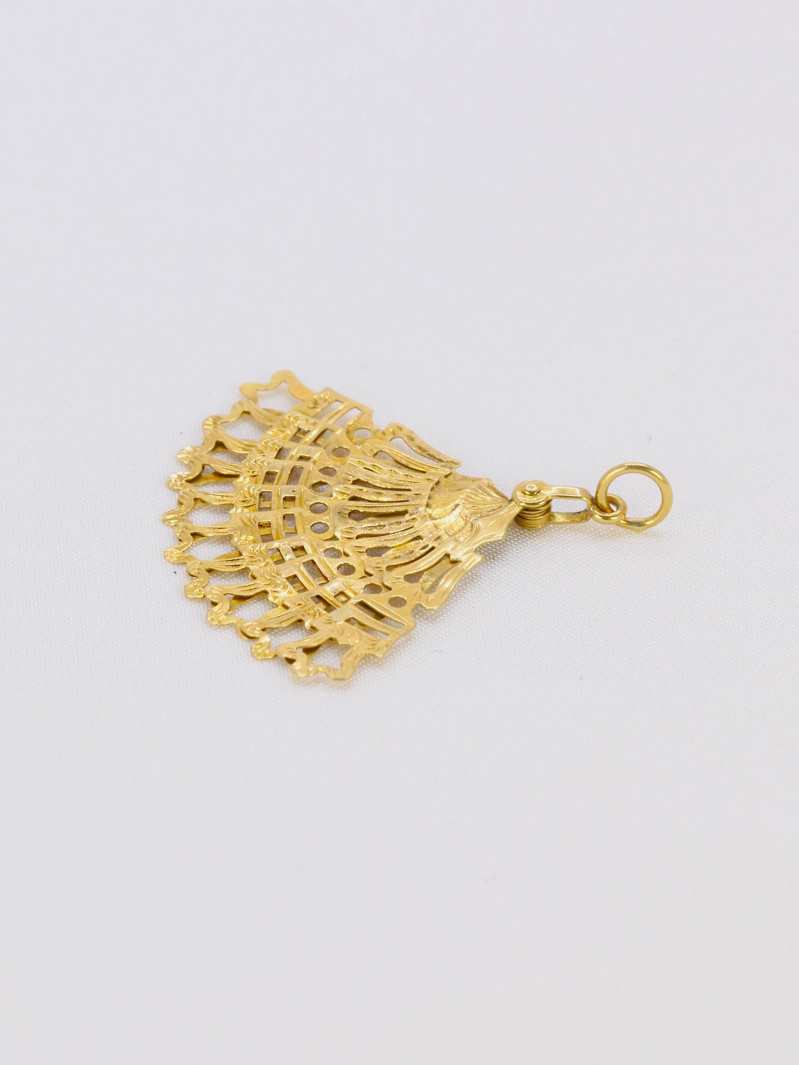 Pendentif ancien éventail dépliant or jaune
