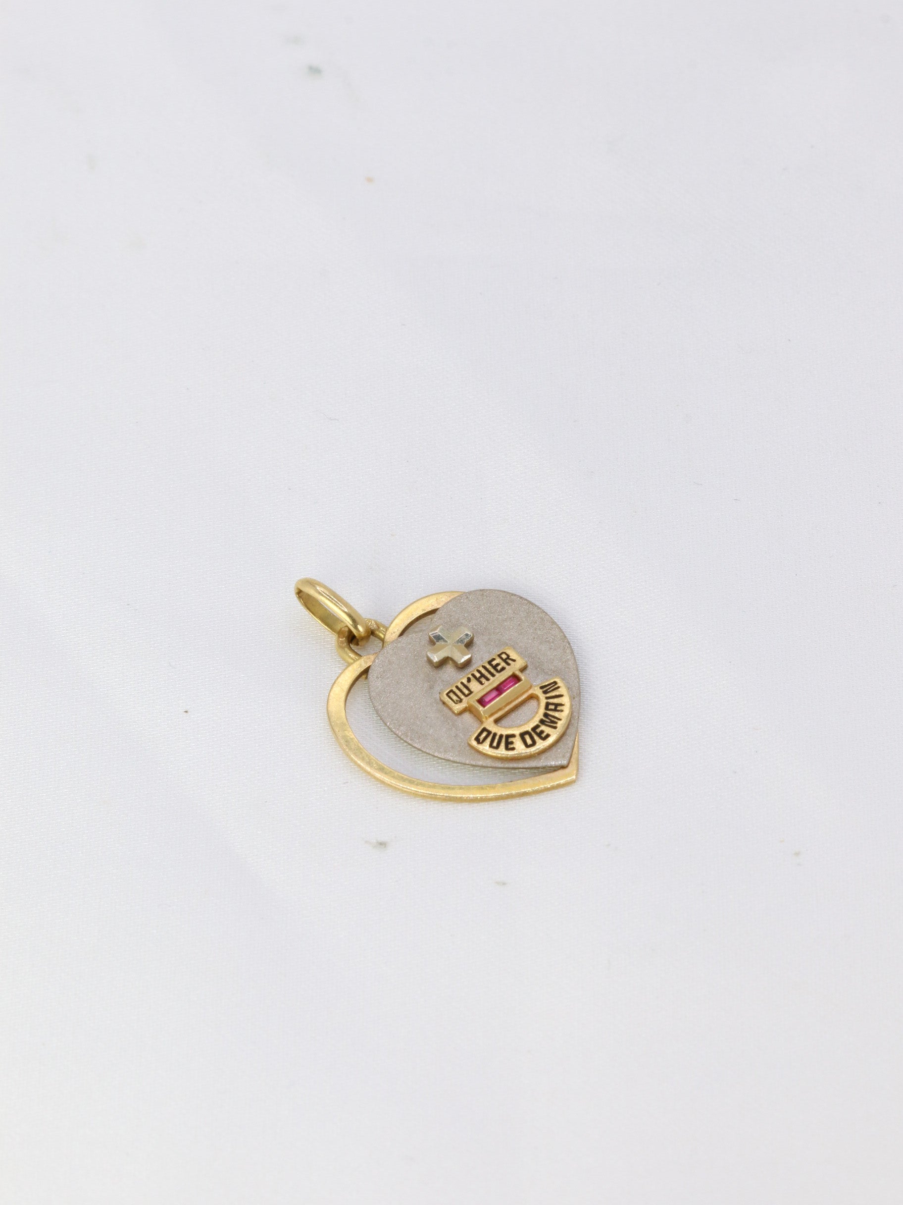 Médaille amour coeur Augis en or, plus qu'hier moins que demain