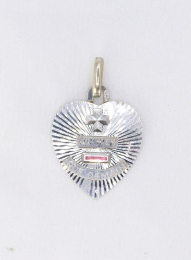 Médaille amour Augis coeur en or blanc, Plus qu’hier moins que demain