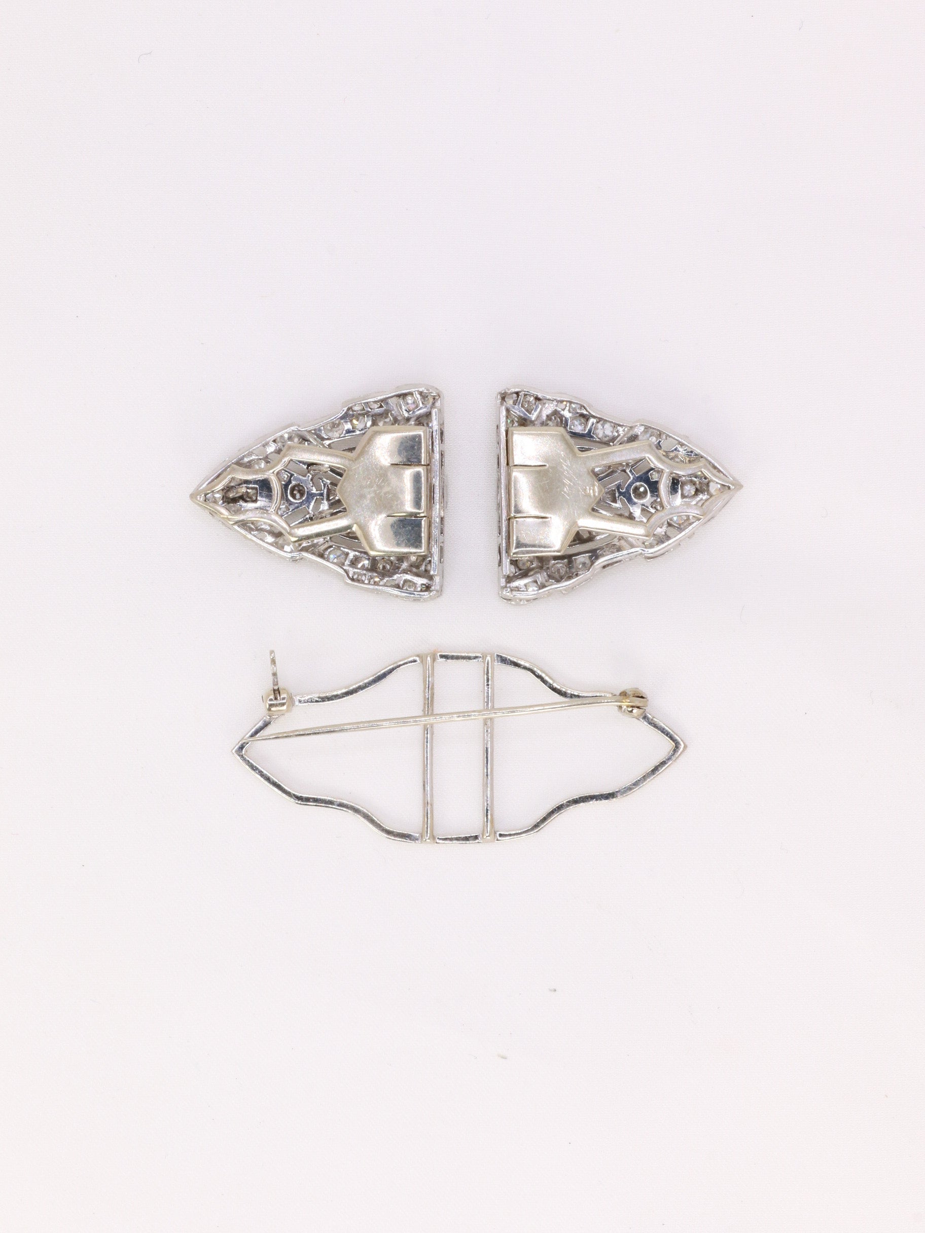 Broche double-clip Art Déco or blanc platine diamants