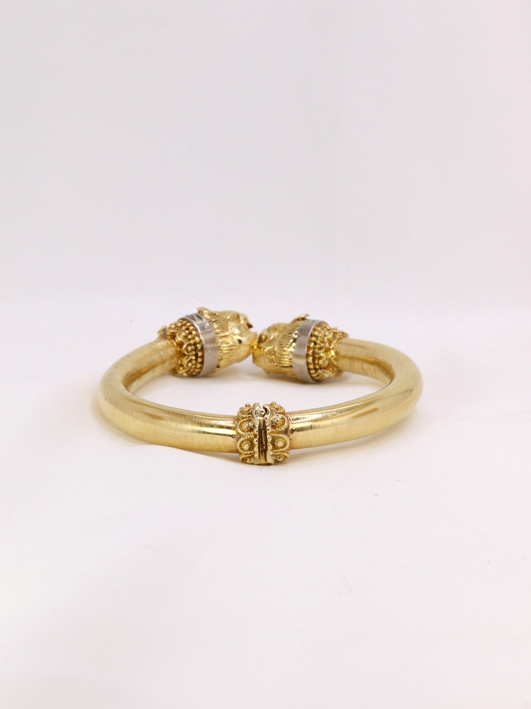 Bracelet ZOLOTAS tête de félins or rubis diamants