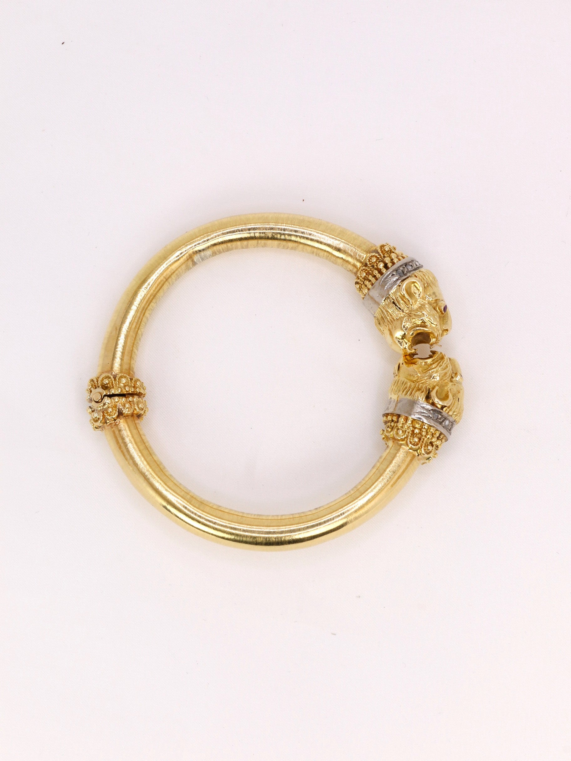 Bracelet ZOLOTAS tête de félins or rubis diamants