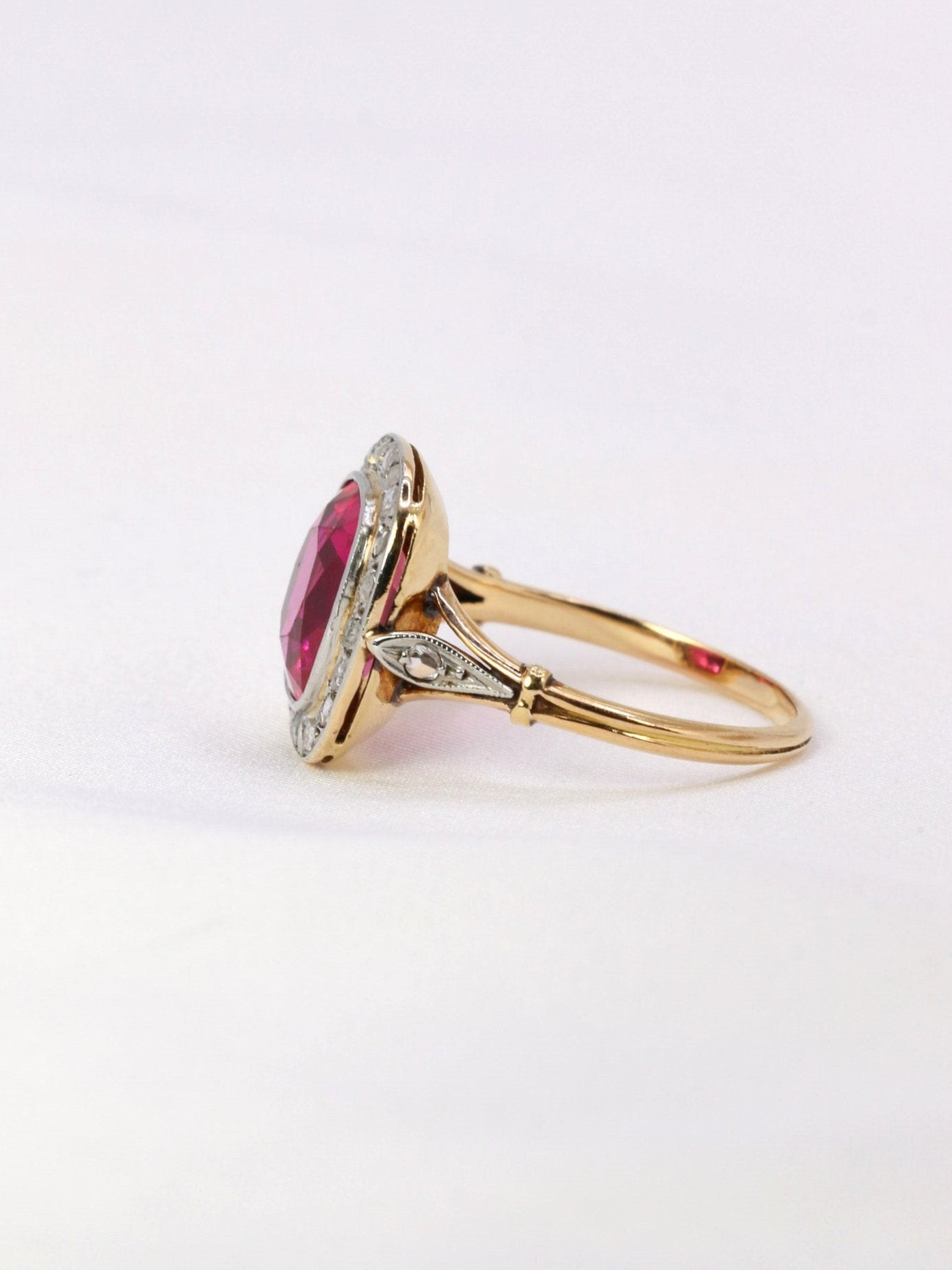 Bague ancienne diamants rubis