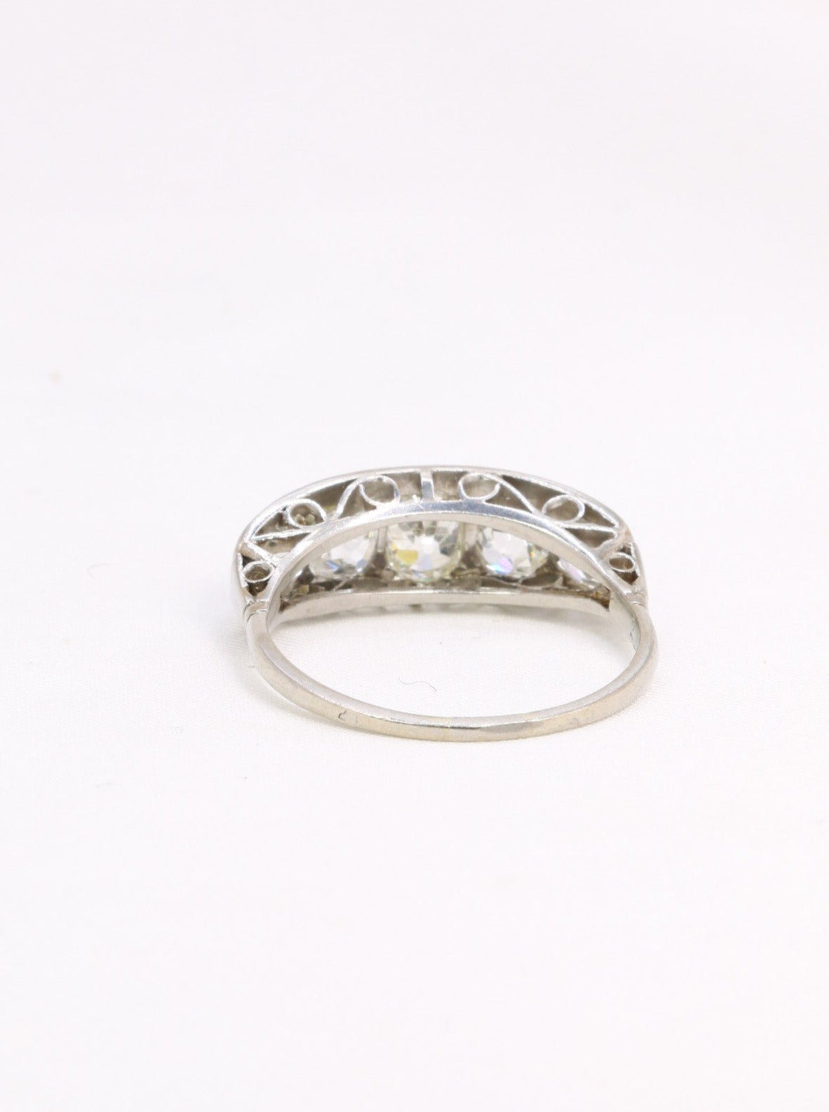 Bague jarretière Belle Epoque platine diamants taille ancienne