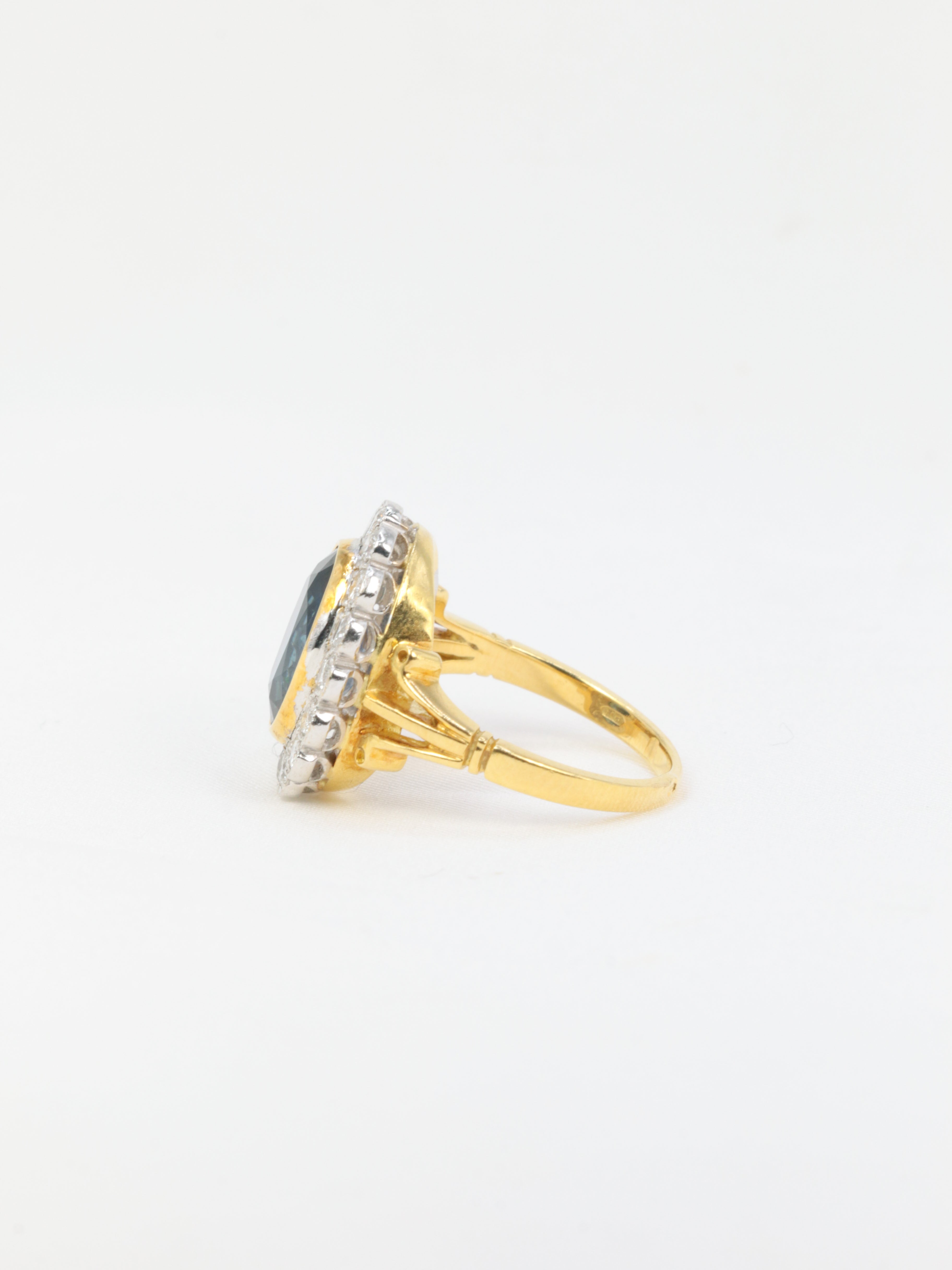 Bague vintage marguerite en or, saphir et diamants