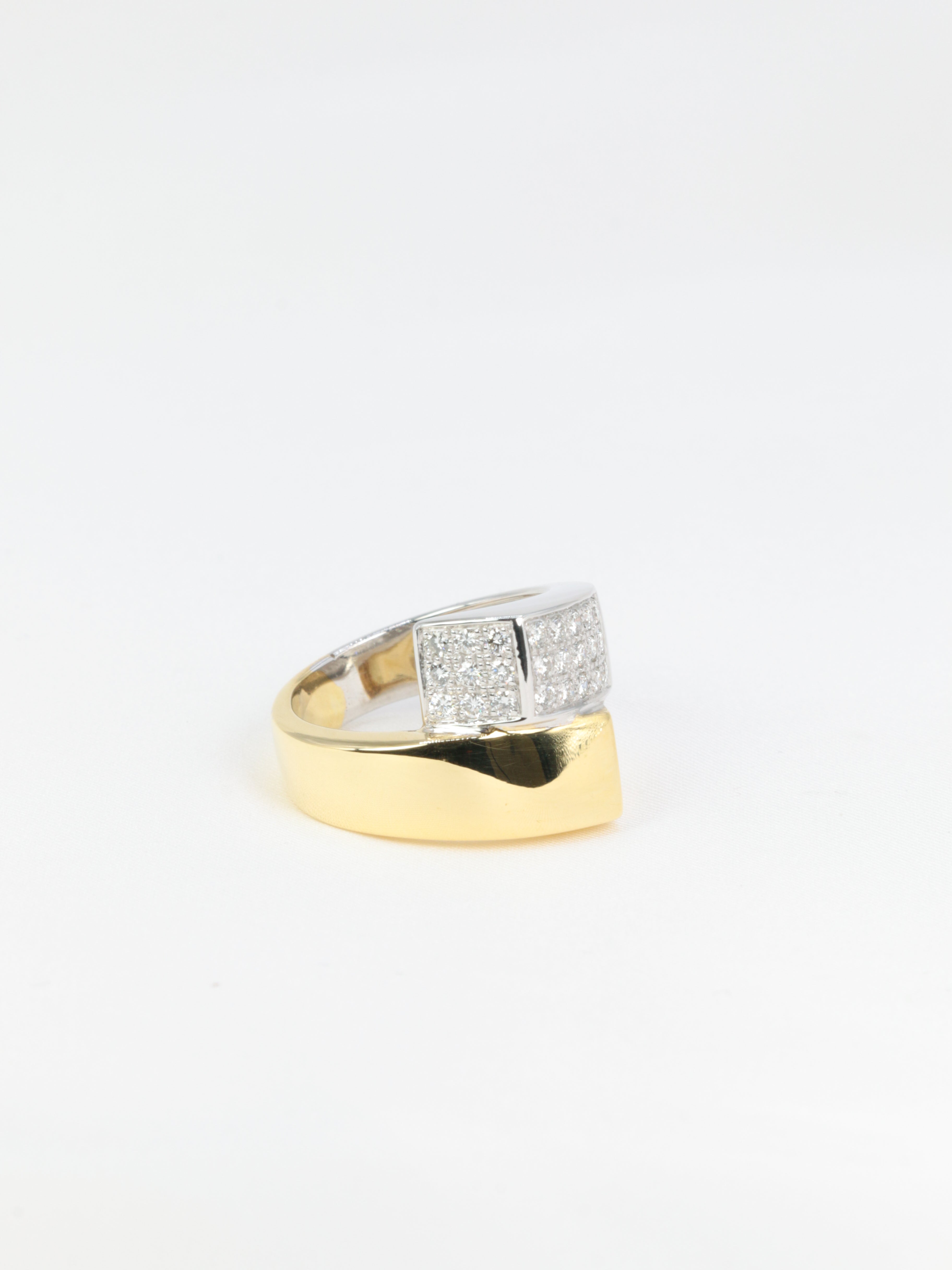 Vintage you and me geometric ring in gold and diamonds