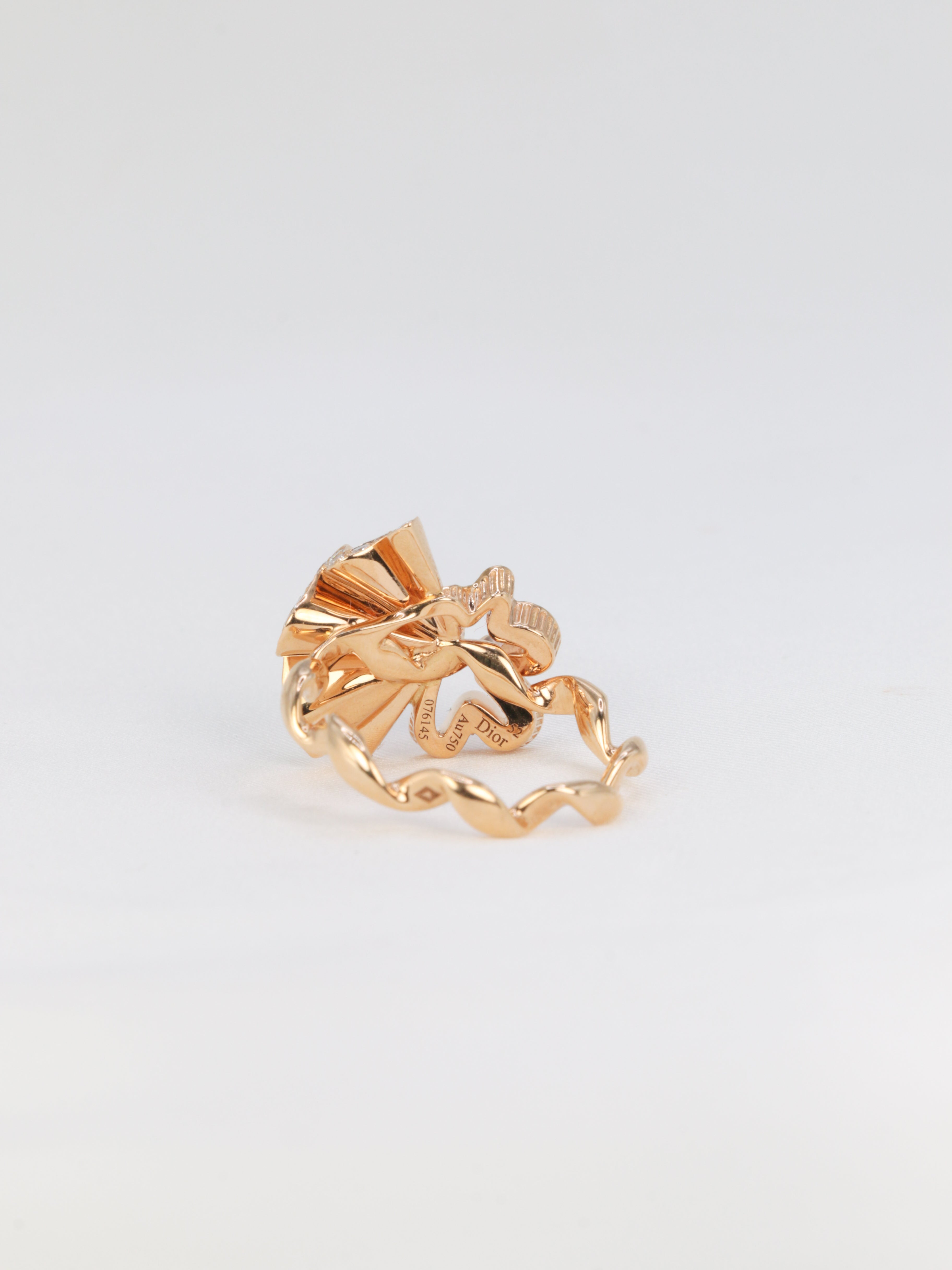 DIOR bague en or rose et diamants collection Archi Dior Cocotte