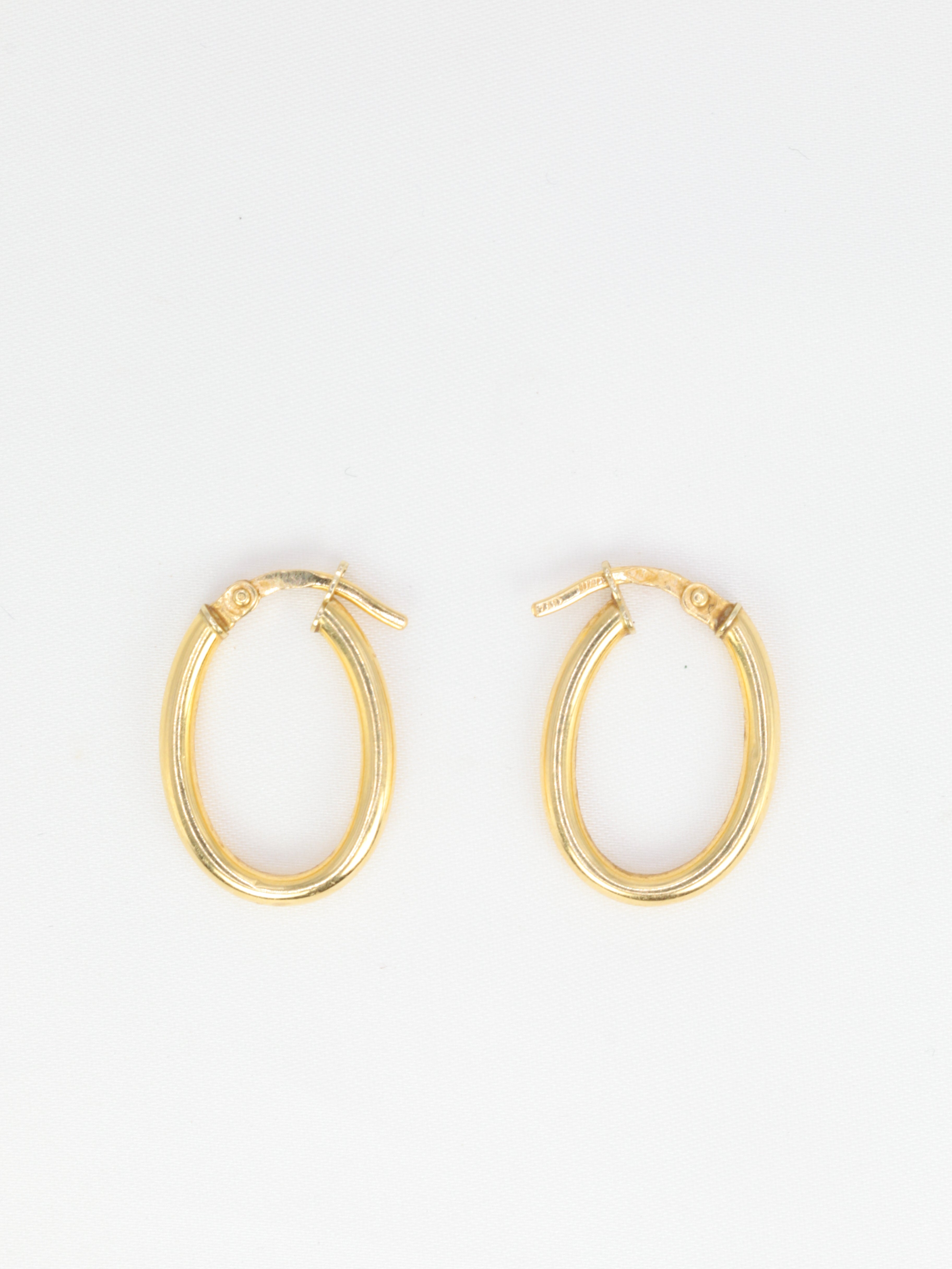 Paire de créoles vintage ovales en or jaune