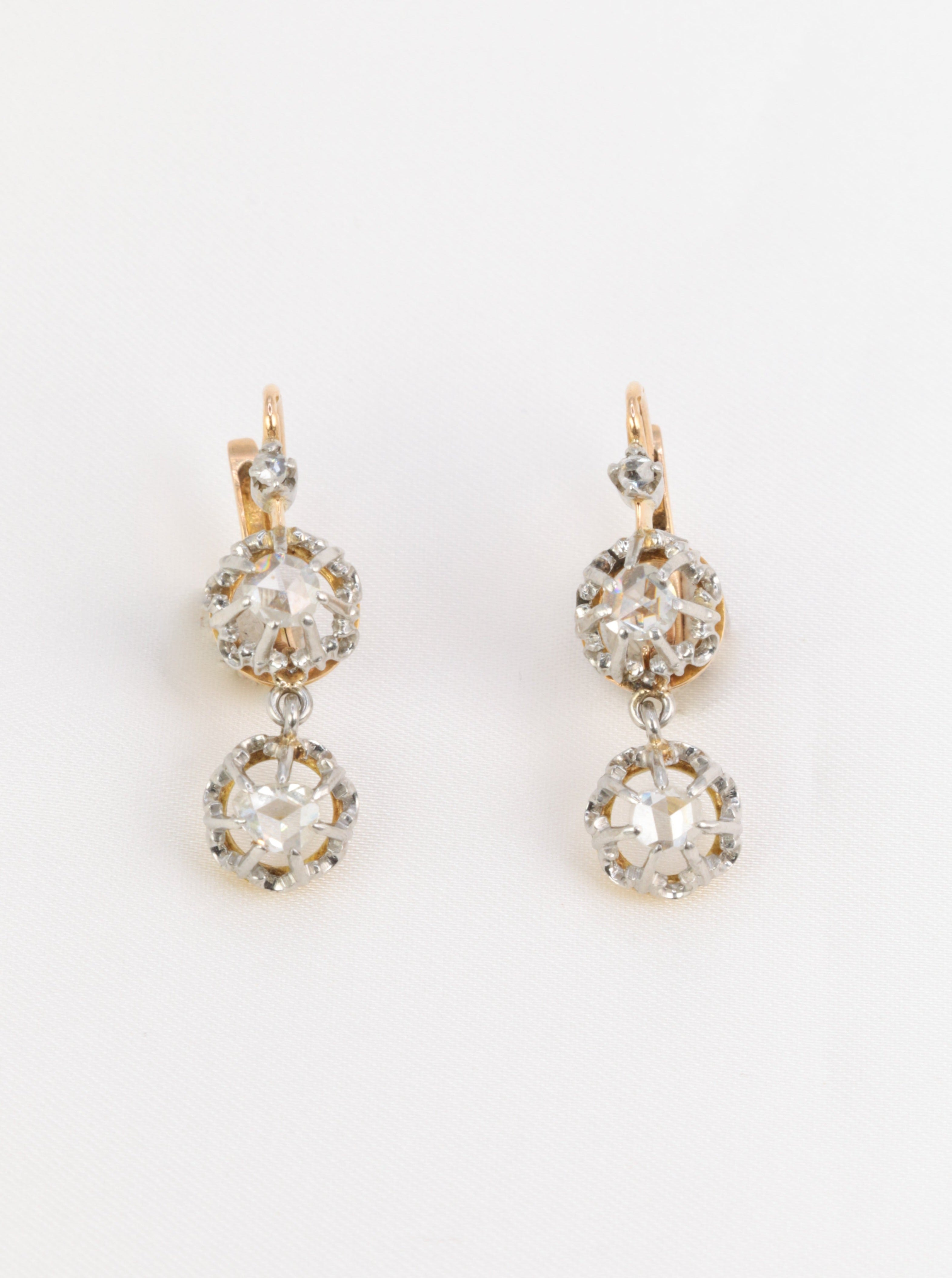 Dormeuses anciennes en or et diamants taillés en rose