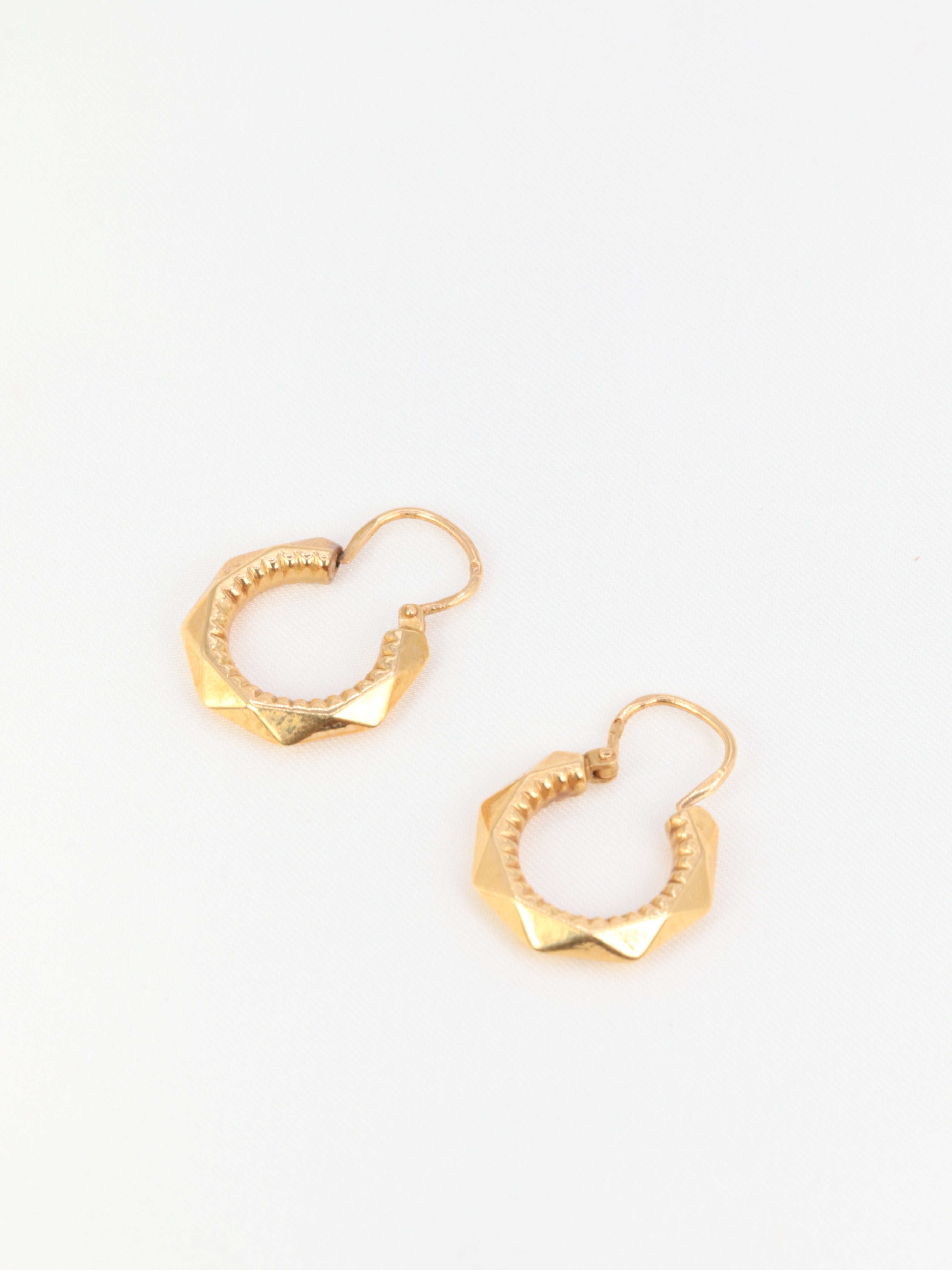 Paire de créoles vintage en or jaune