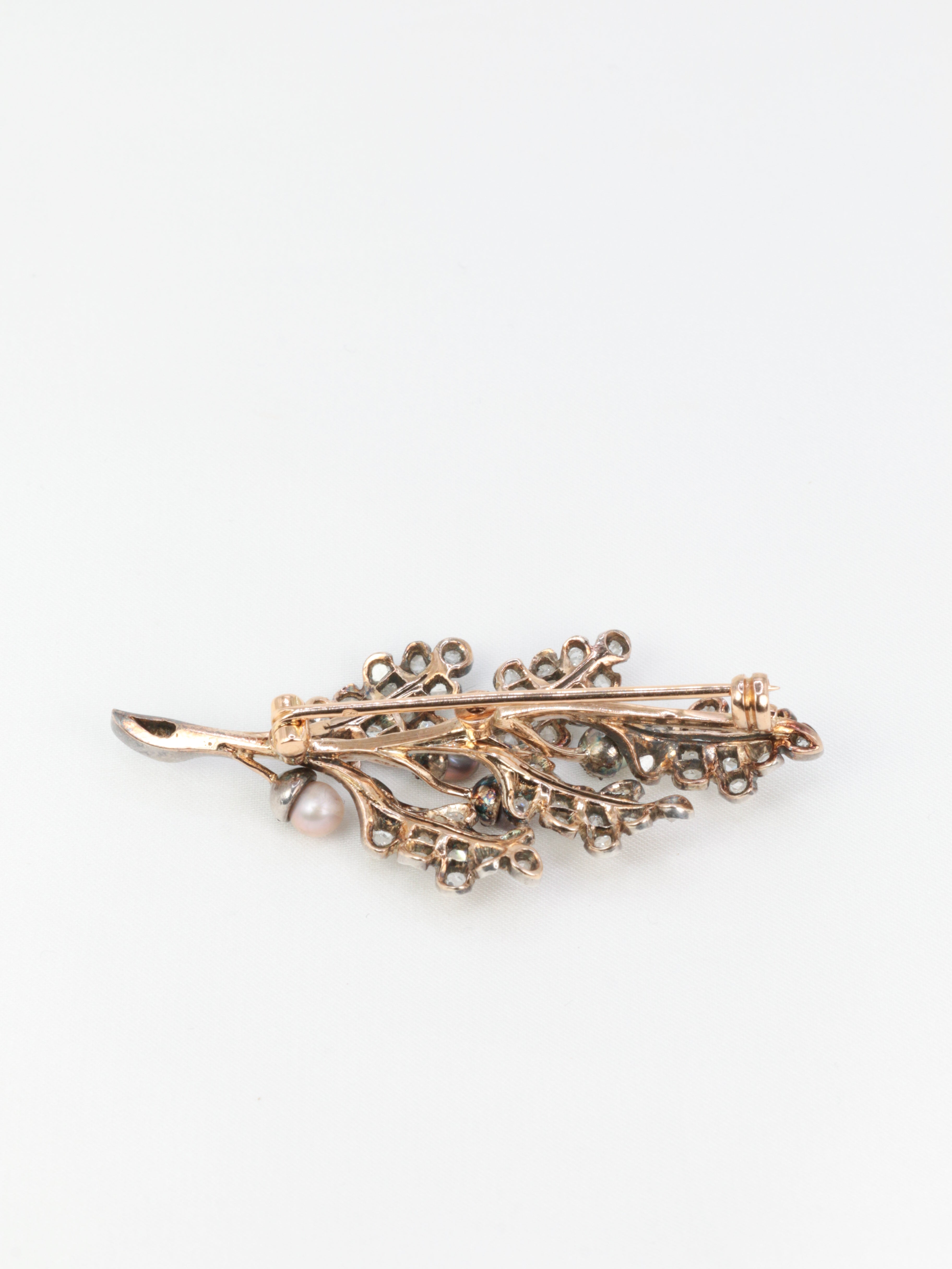 Broche victorienne feuille en or, argent diamants et perles fines - circa 1880