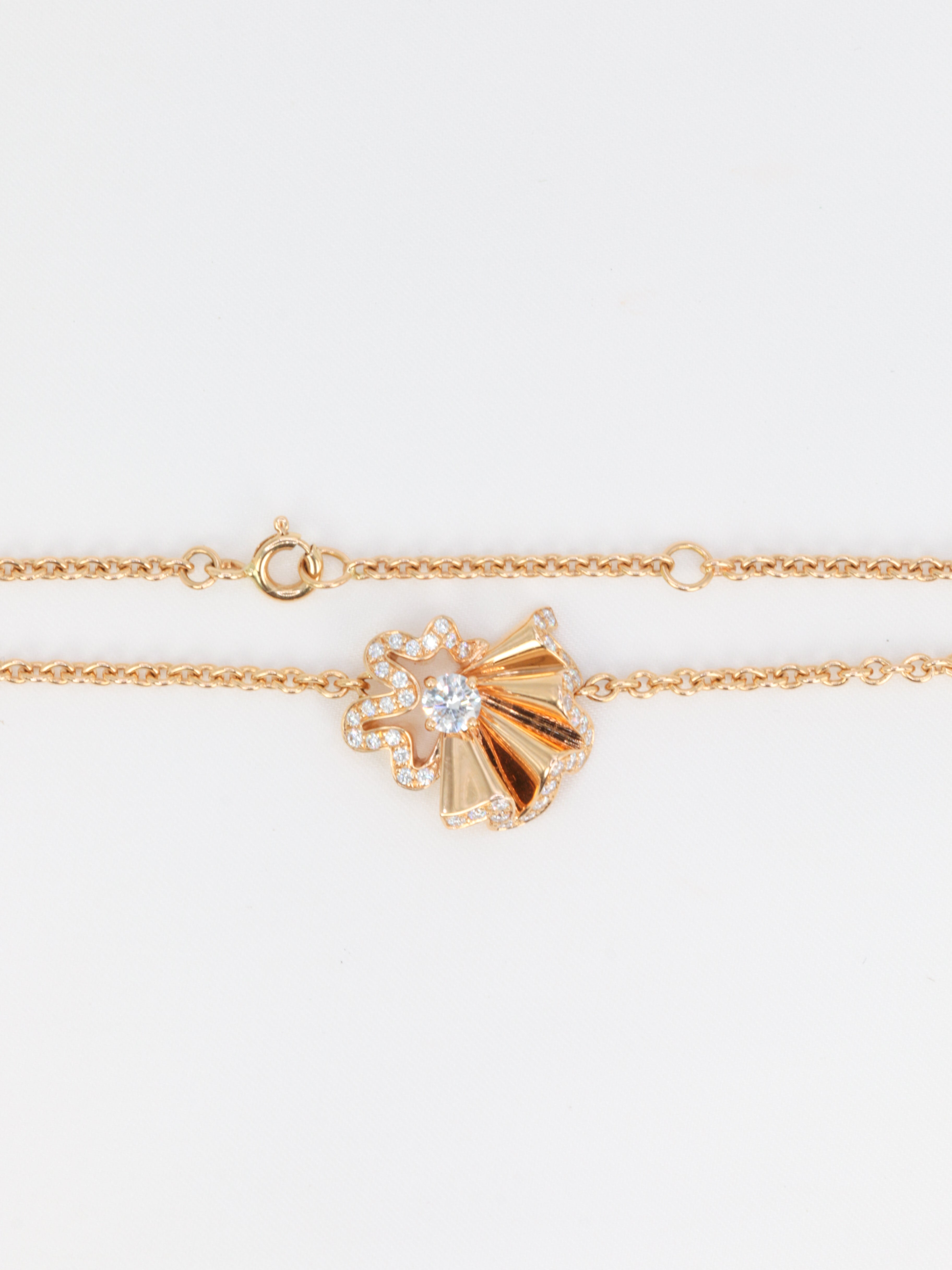 DIOR collier en or rose et diamants collection Archi Dior Cocotte