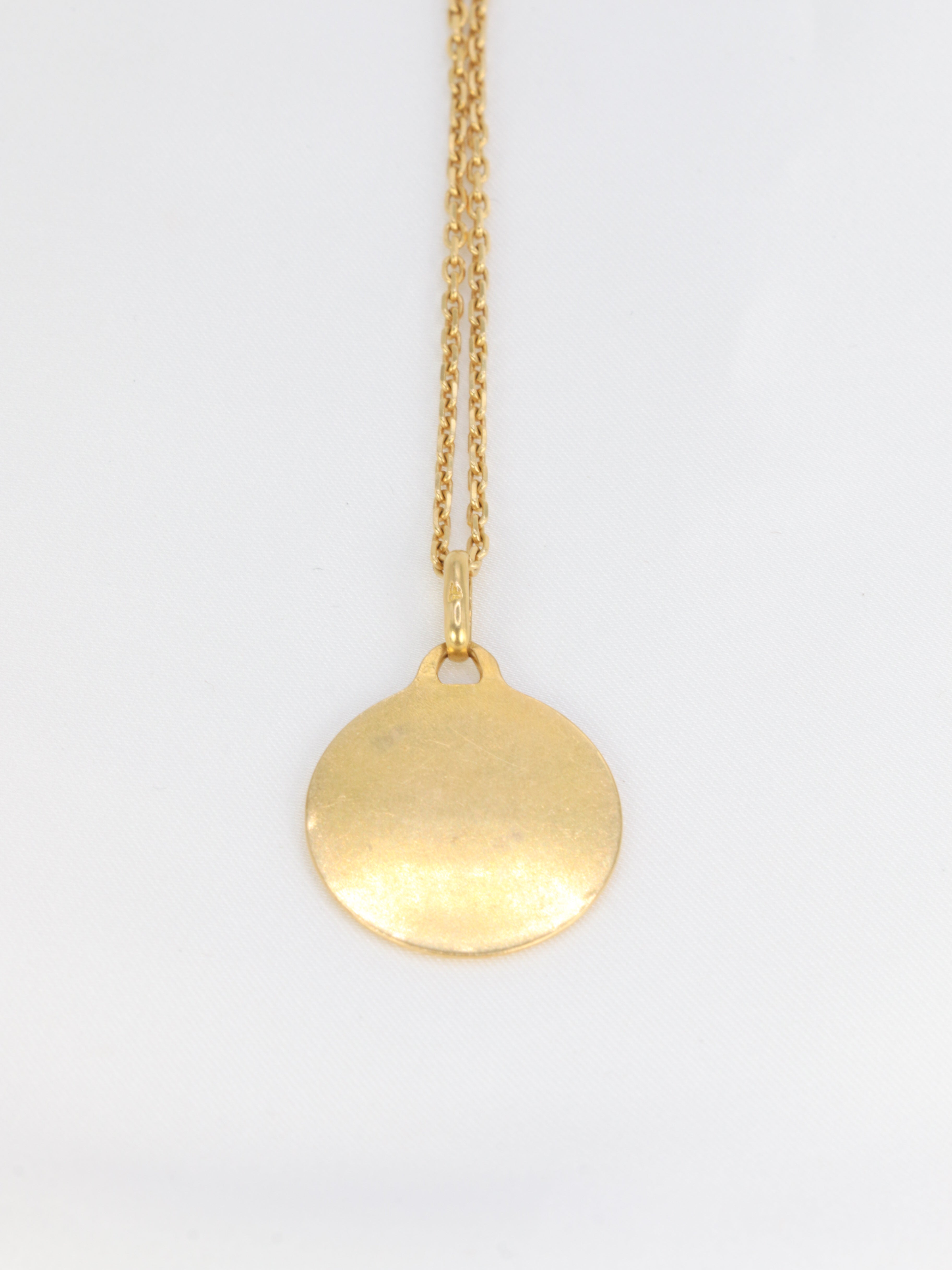 Médaille Amour Augis Plus qu’hier moins que demain en or, diamant et rubis - ca 1970