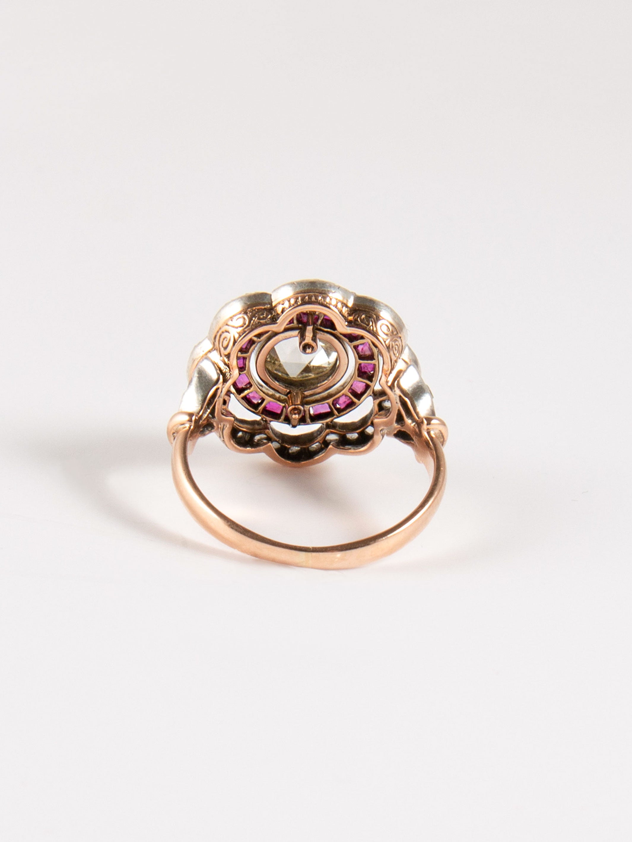 Bague Art déco Or Rose Diamants Taillés en Rose et Rubis