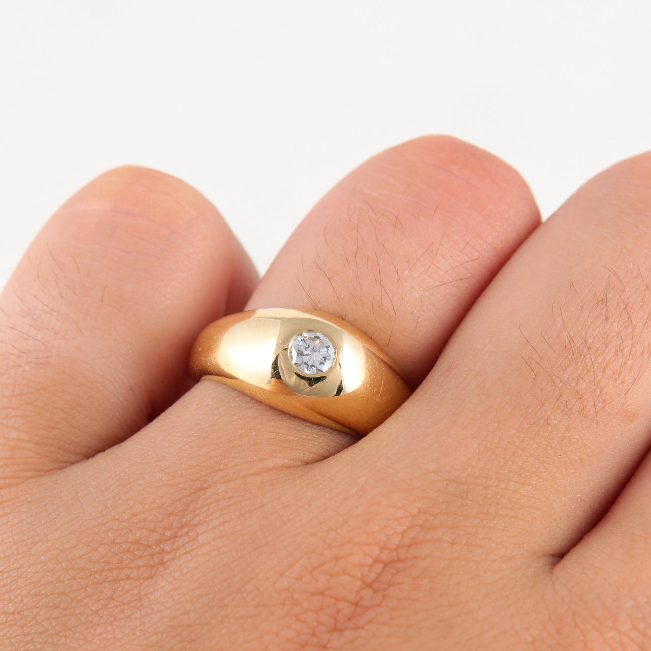 Vintage English Bangle Ring in Gold and Diamond