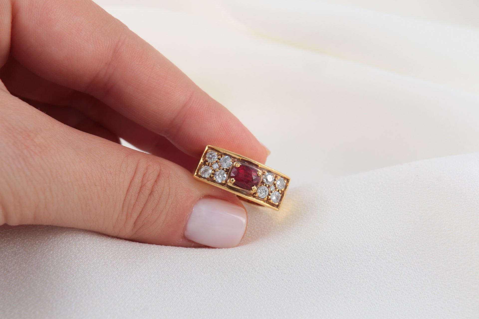 Bague Chevalière Vintage en Or, Rubis et Diamants