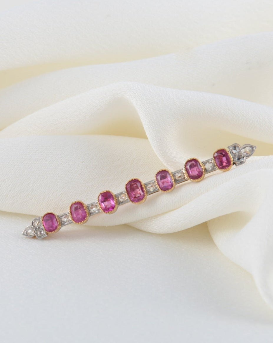 Broche Barrette Ancienne en Or, Diamants et Saphirs Roses