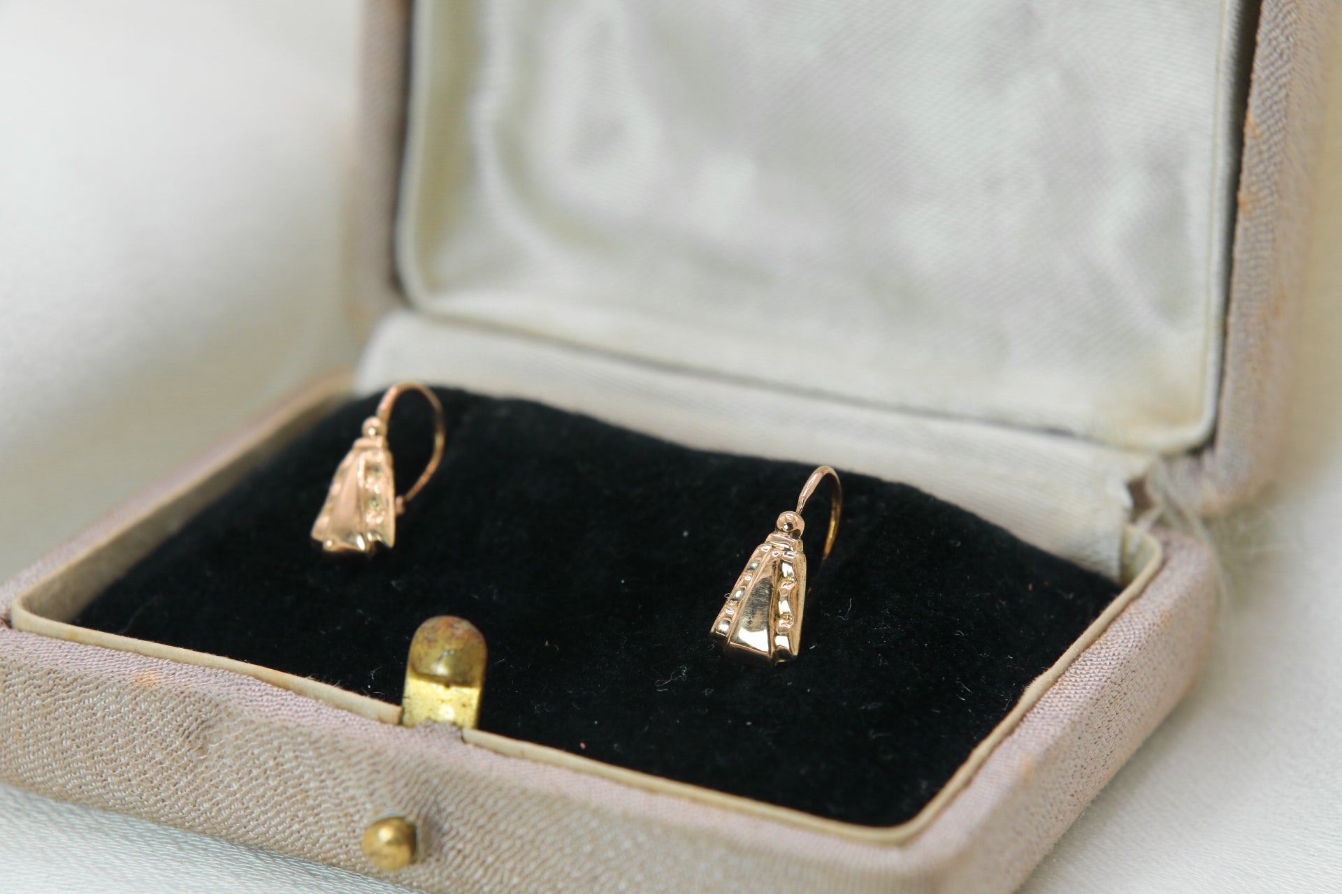 Vintage gold sleeper earrings