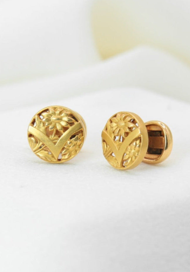Art Nouveau Collar Buttons Flowers in Gold