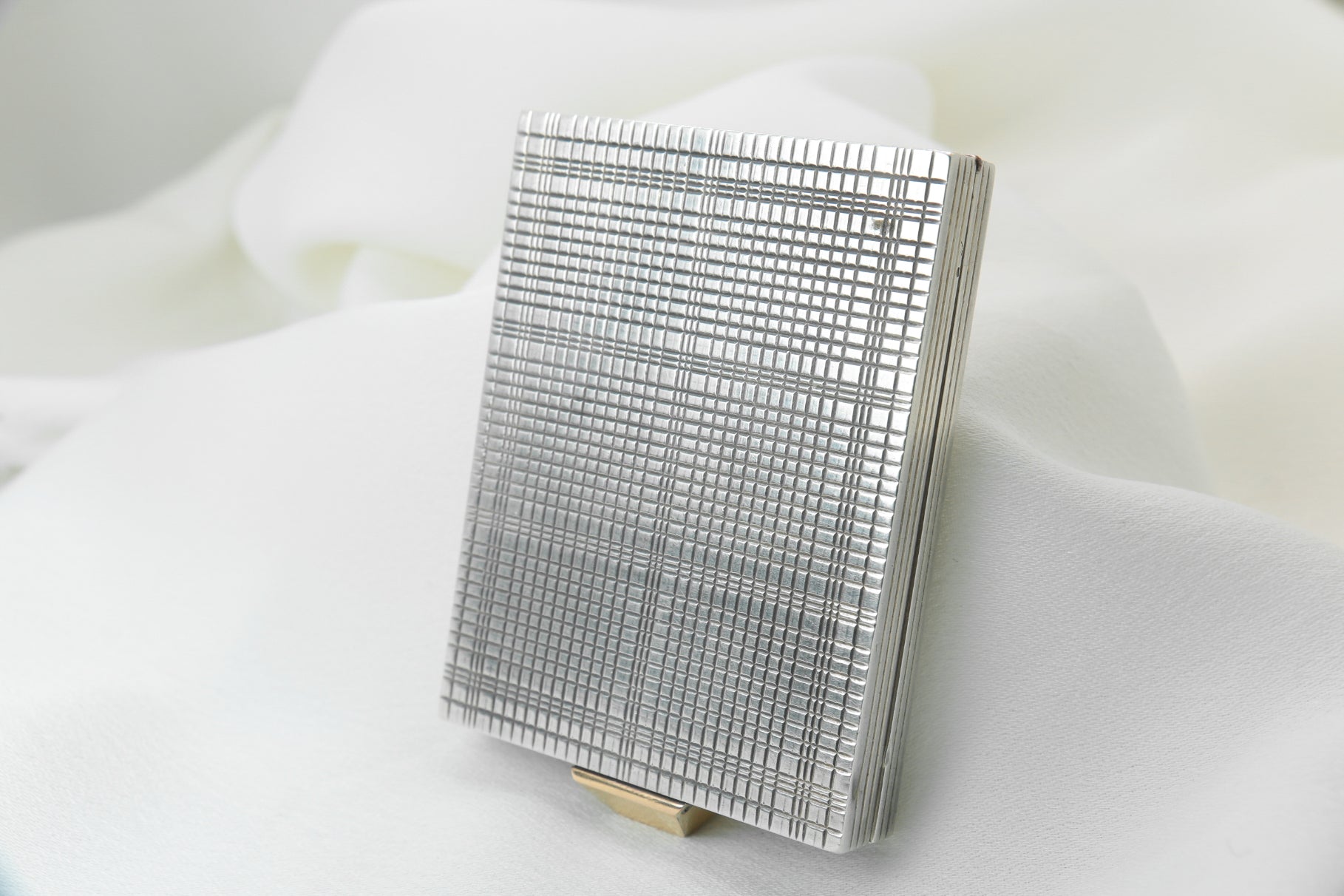 BOUCHERON Poudrier Paris argent or saphirs