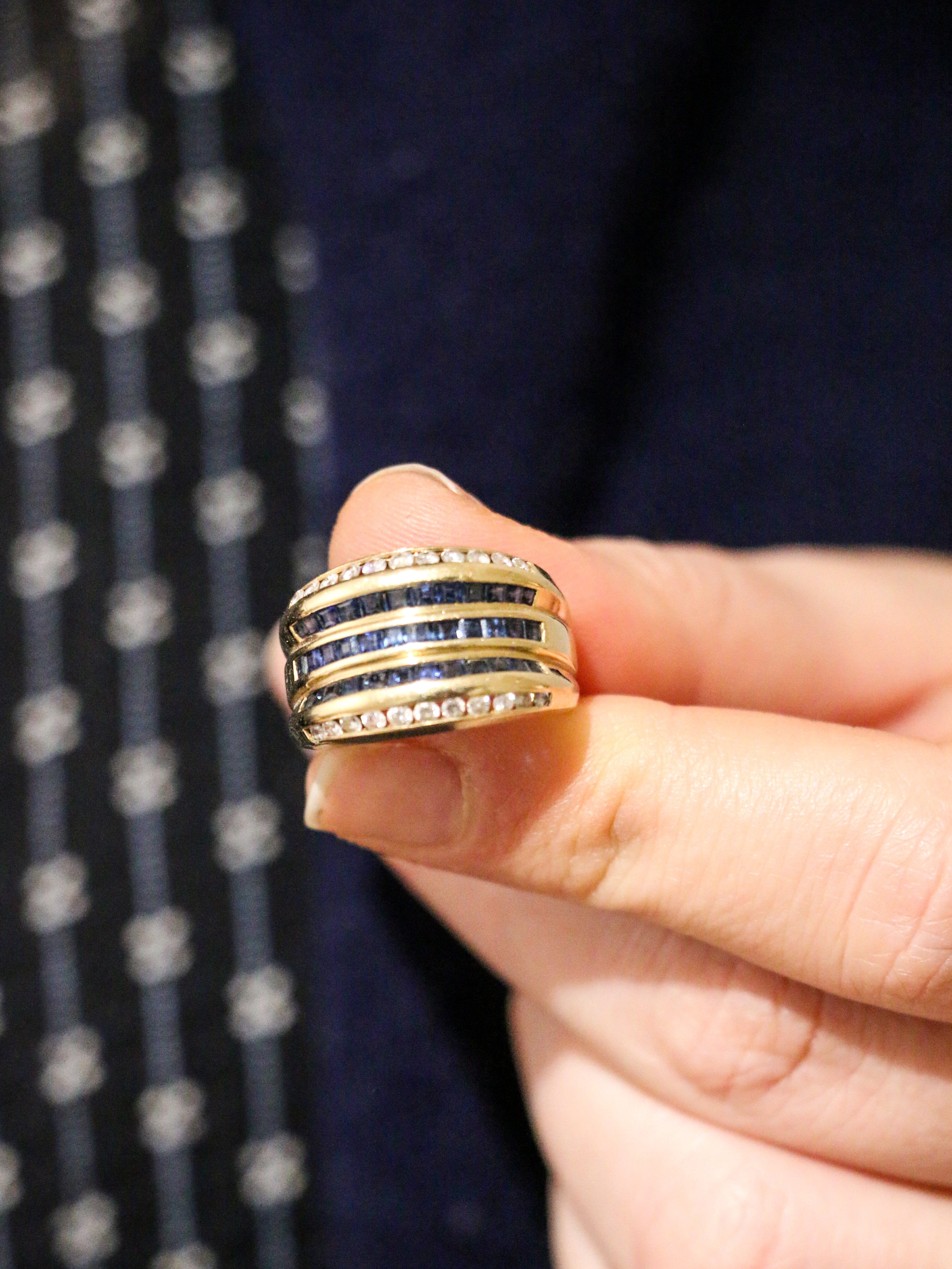 Bague vintage en or, saphirs et diamants
