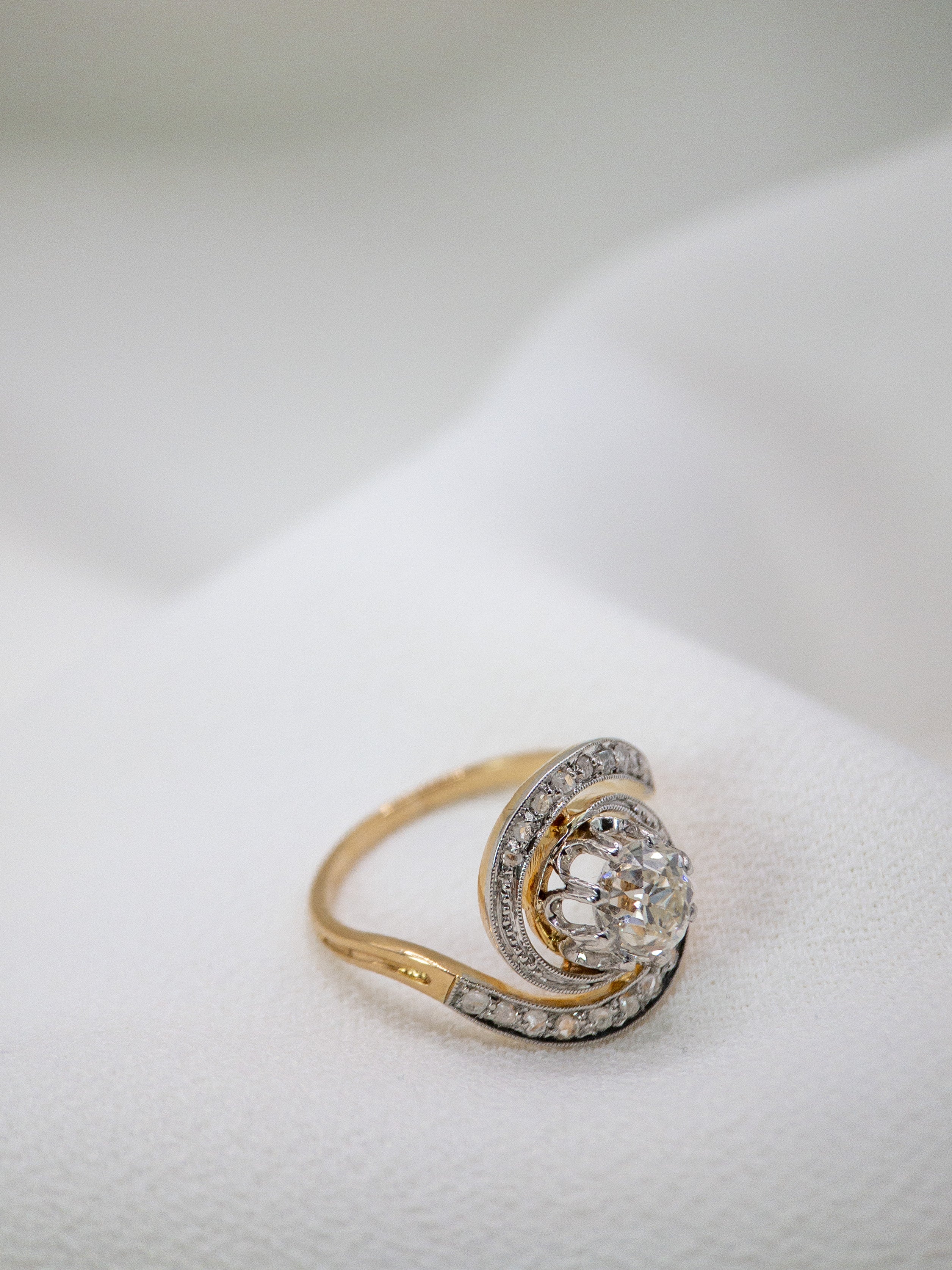 Old European Cut 0.9ct Gold and Diamond Swirl Ring