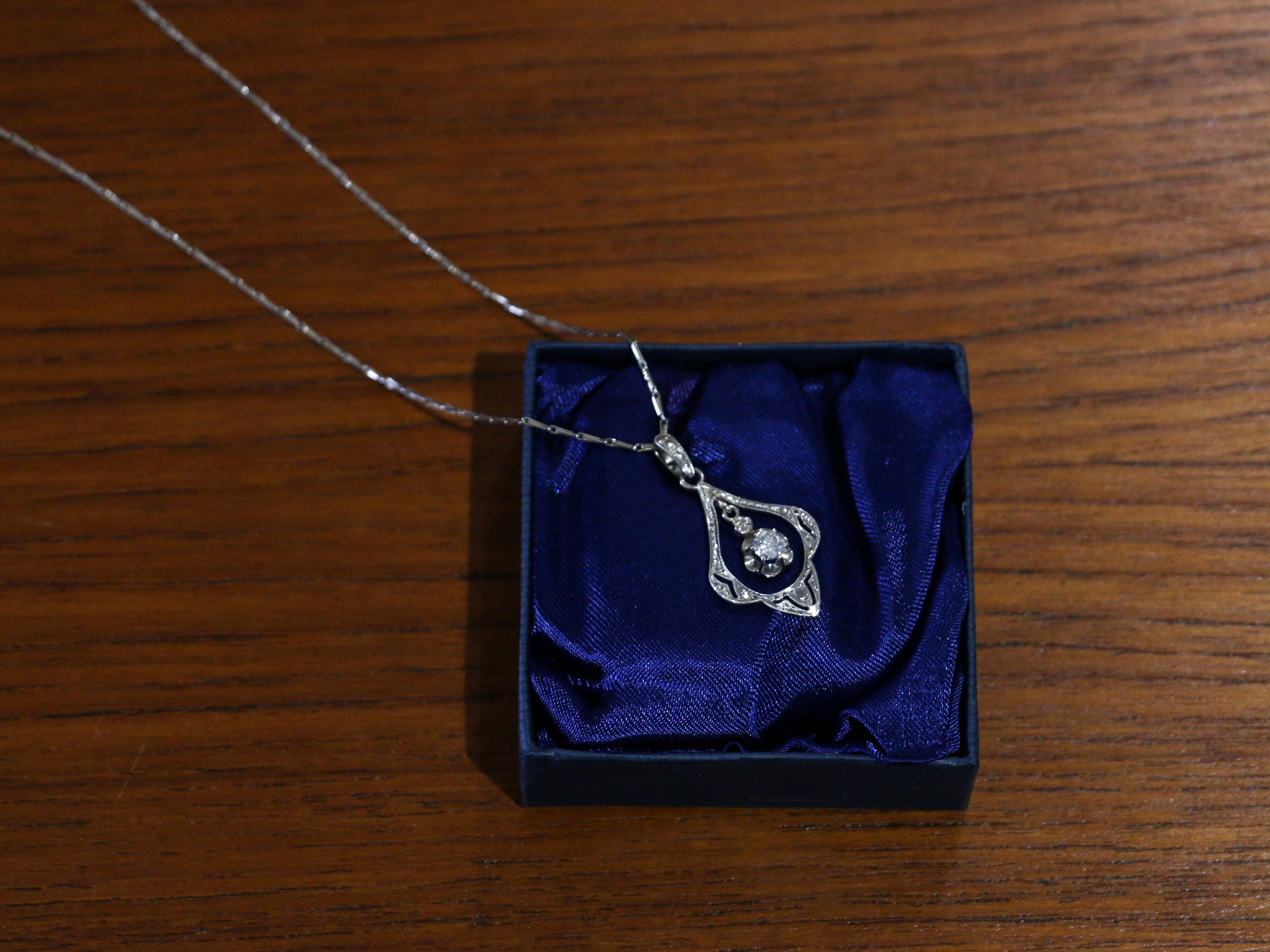 Collier Art-Déco en or et diamants