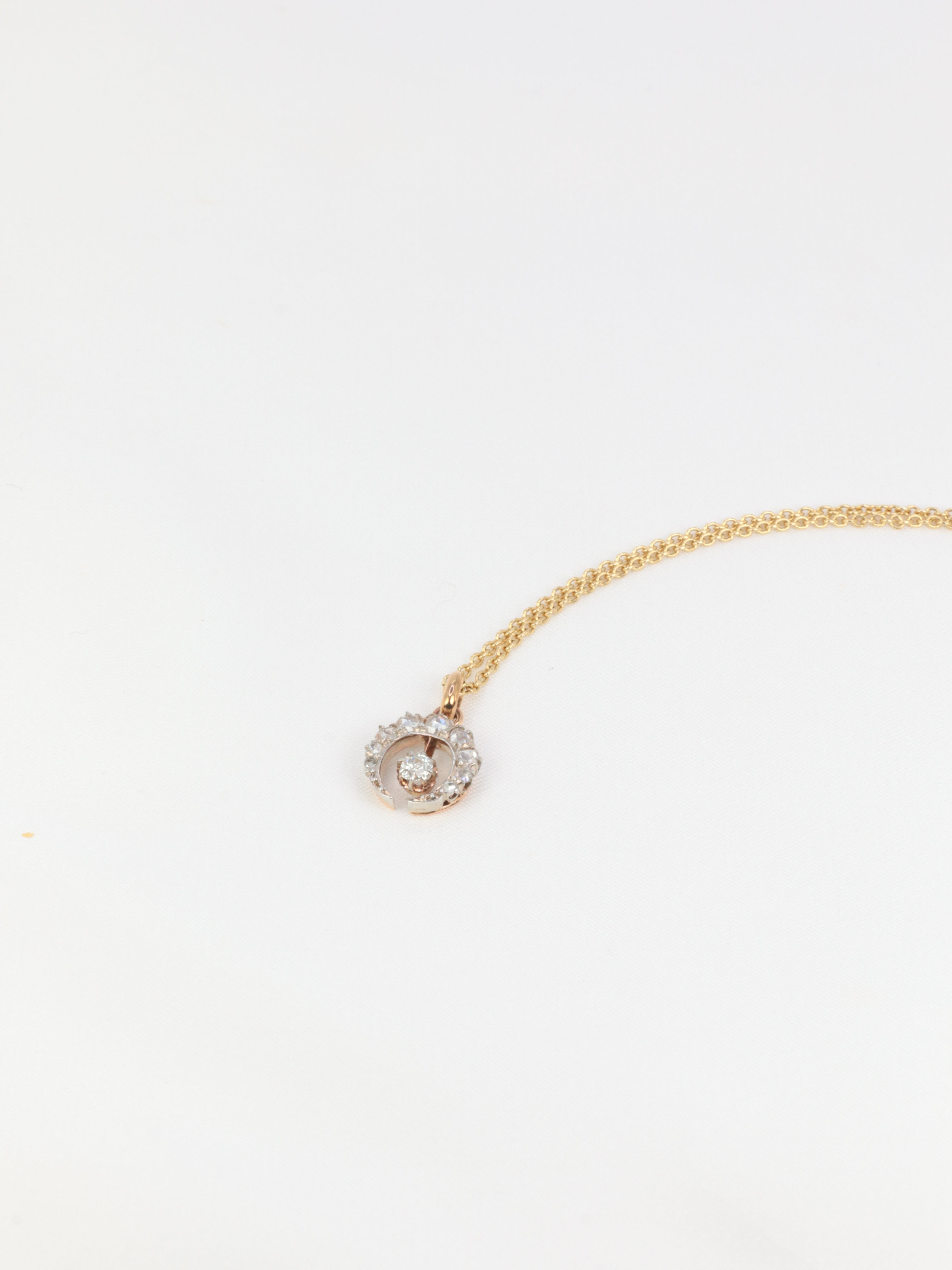 Pendentif ancien lune en or, argent et diamants - Fin du XIXème siècle