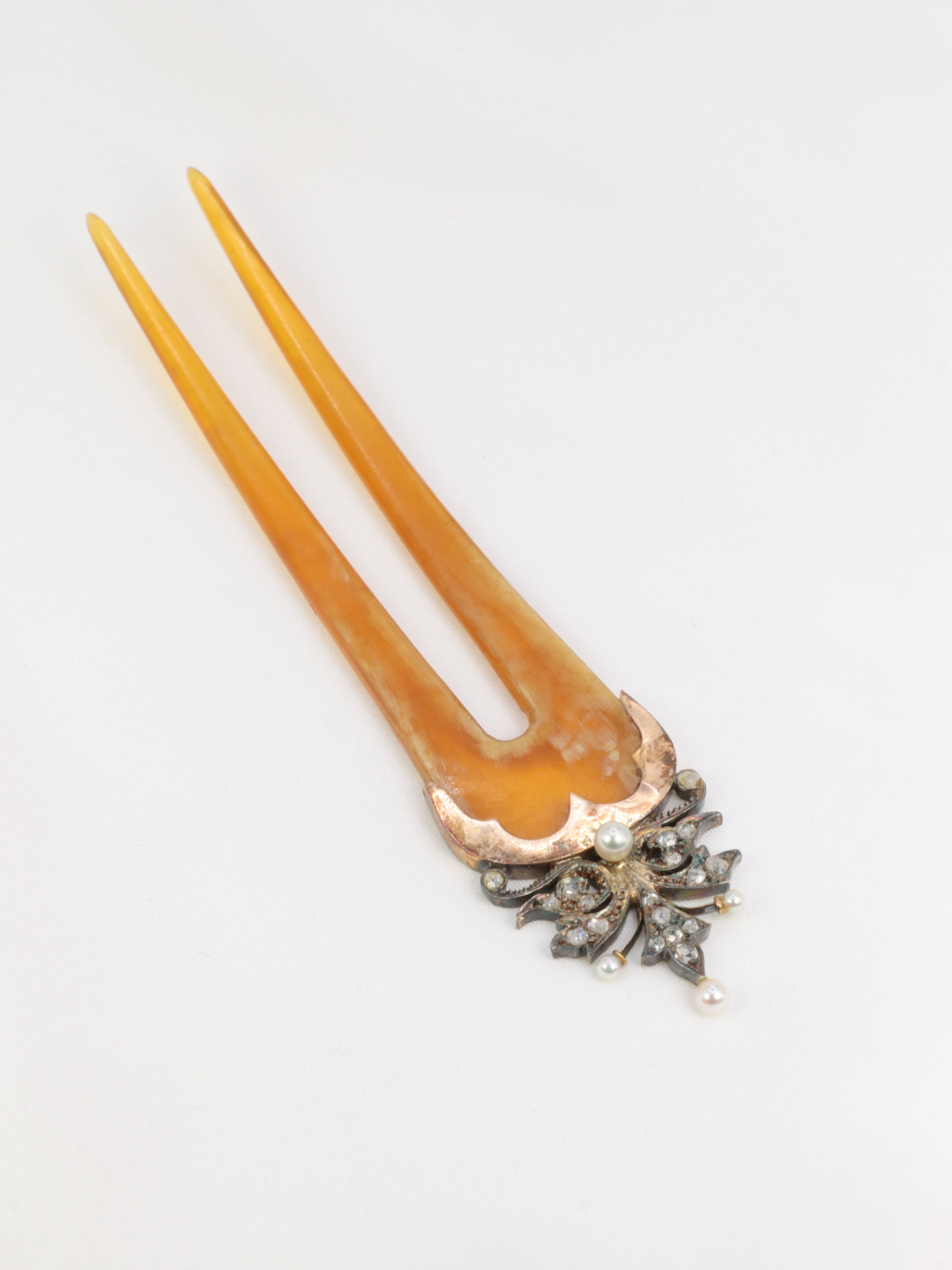Peigne ancien à aigrette en or, corne, diamants et perles fines