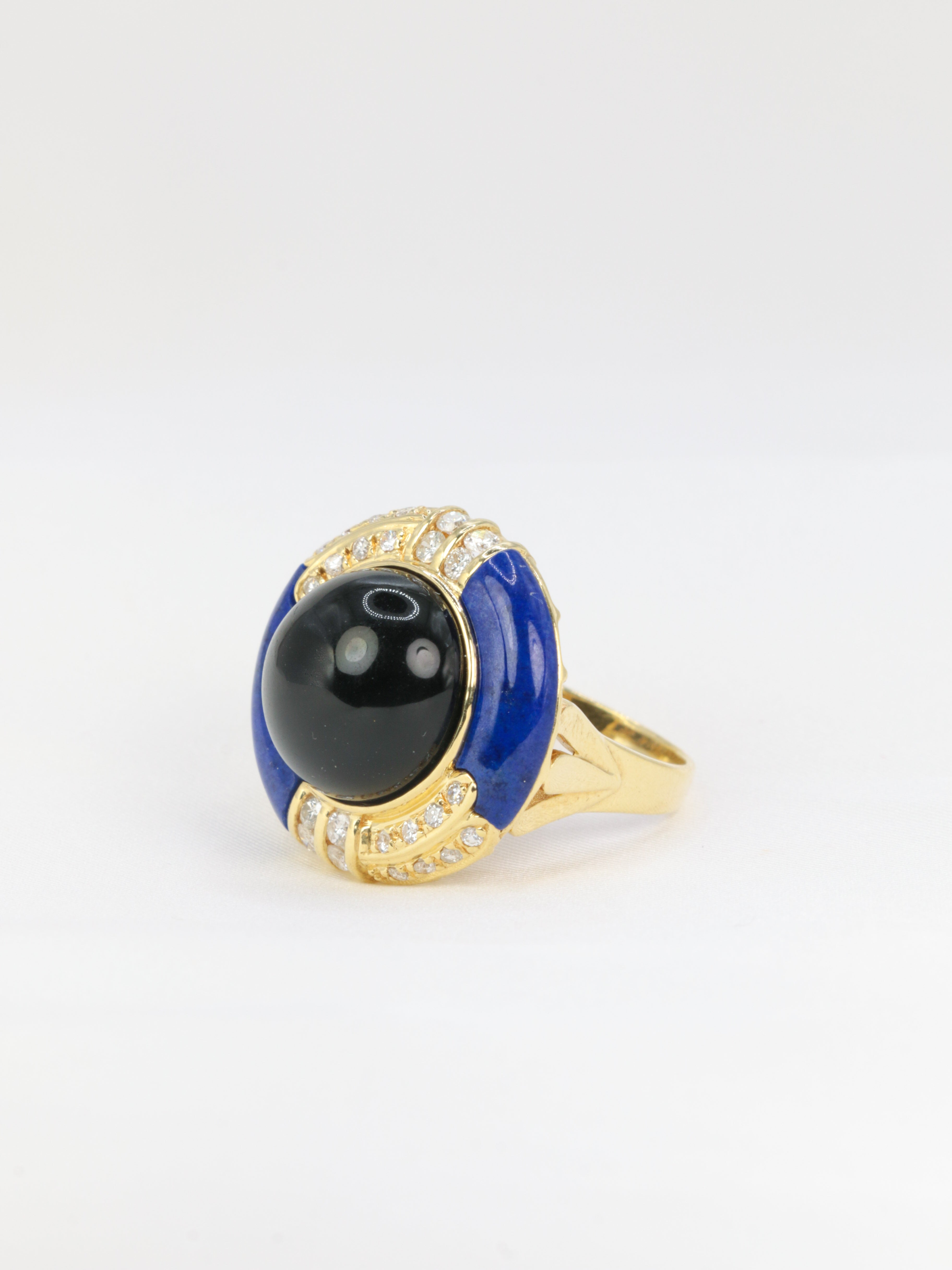 Bague vintage en or, onyx, lapis-lazuli et diamants