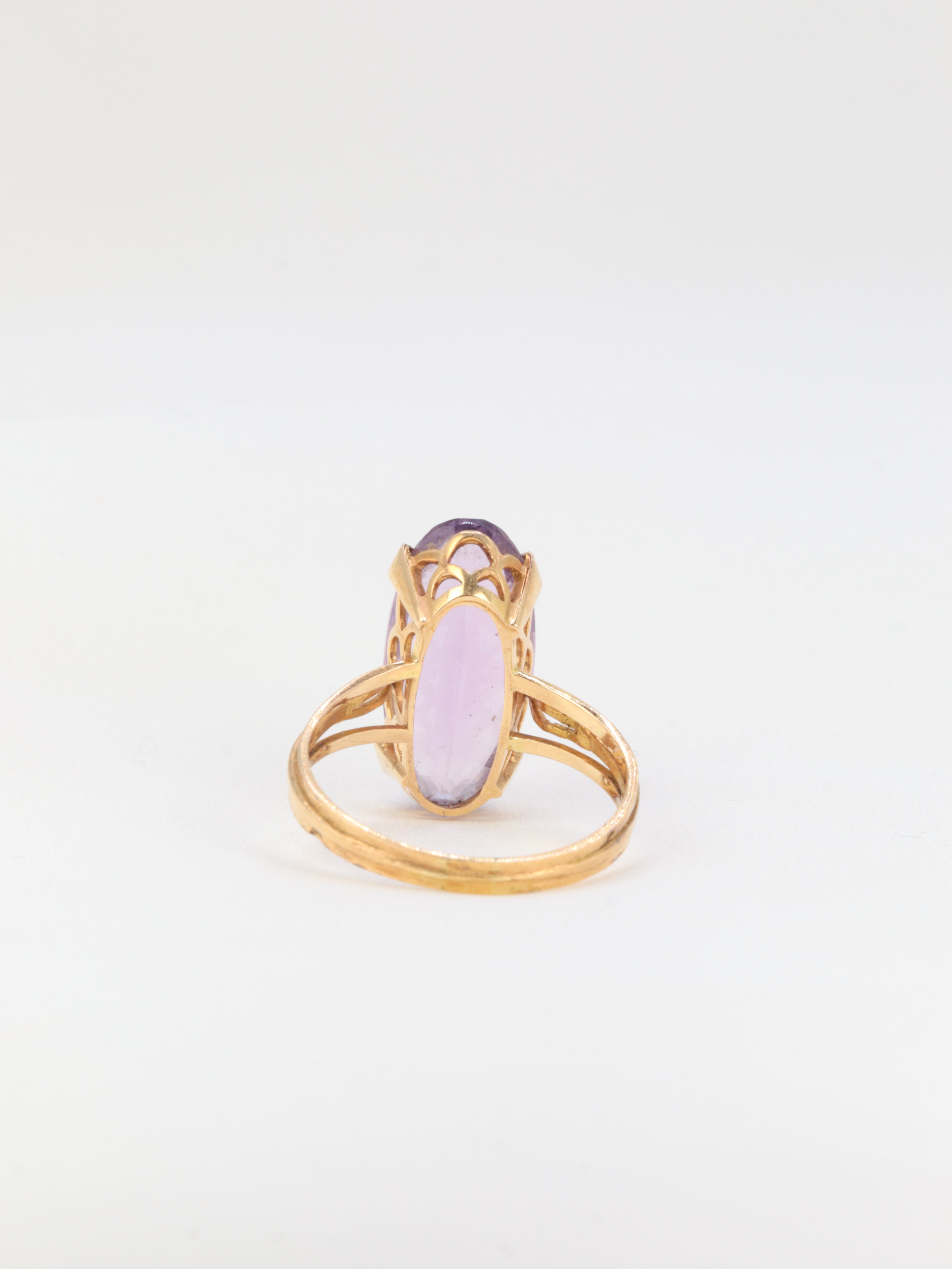 Bague Vintage en Or et Améthyste Movale