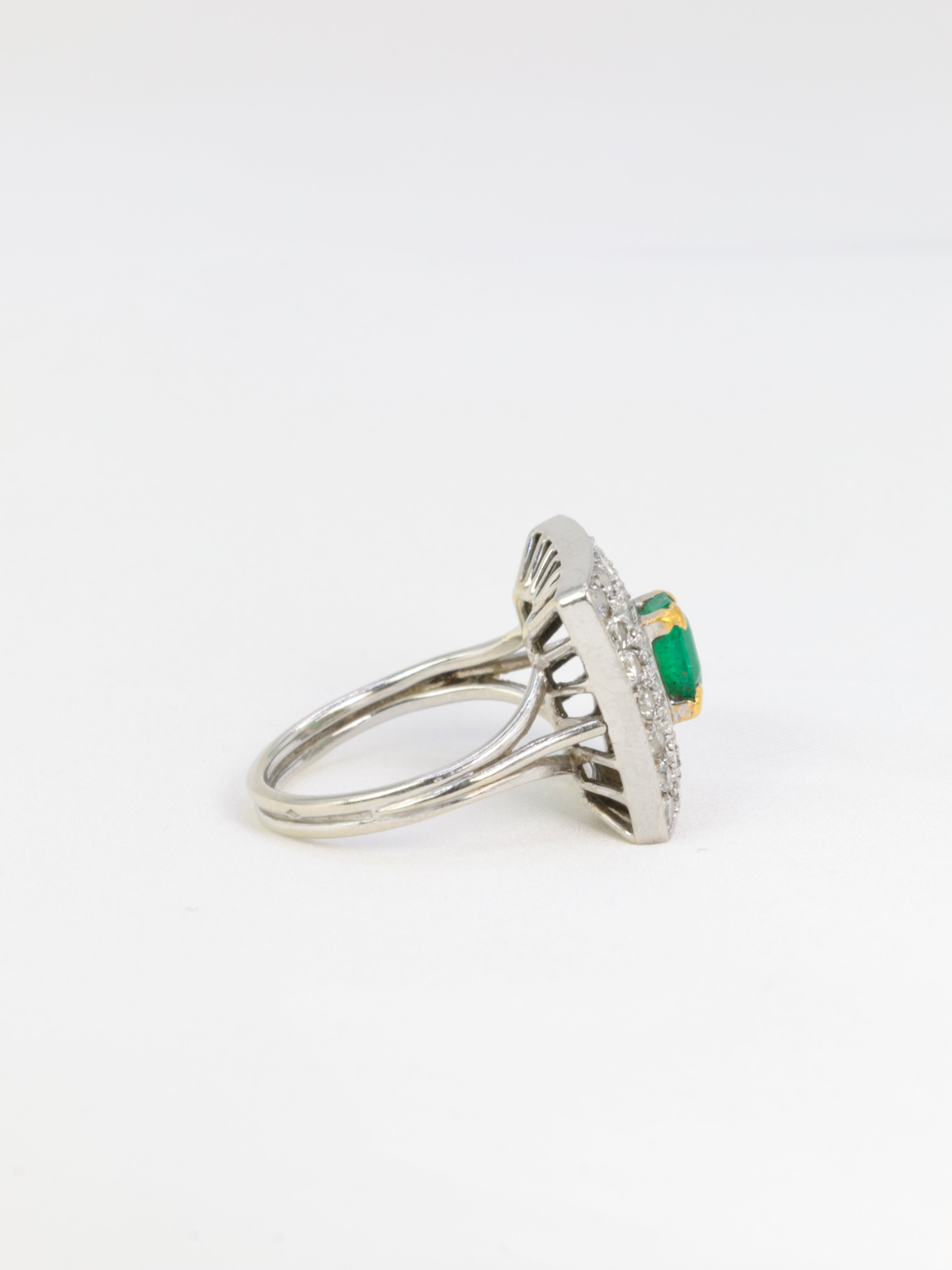 Vintage gold, emerald and diamond ring