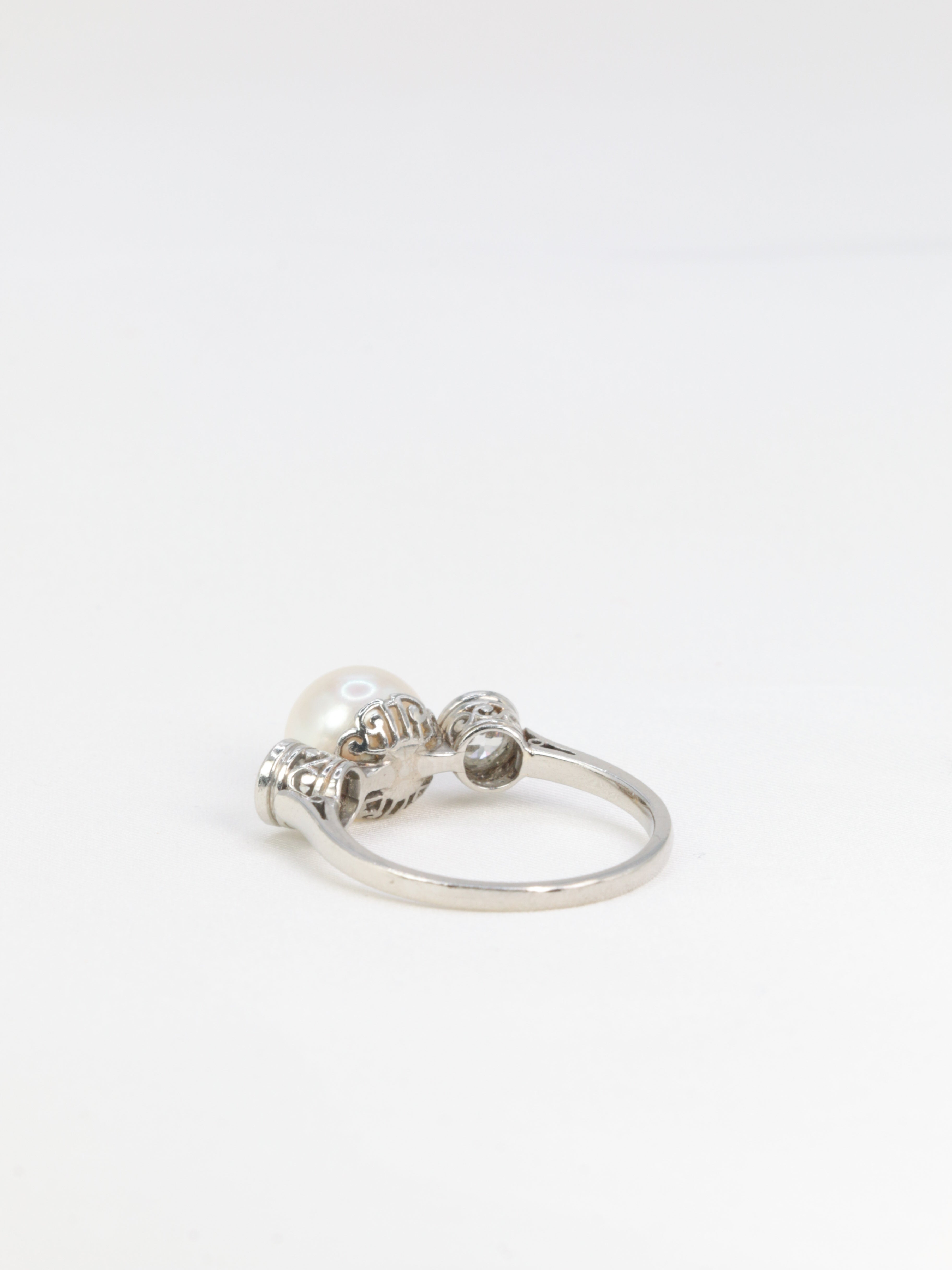 Platinum, Pearl and Diamond Trilogy Ring - Old Ring