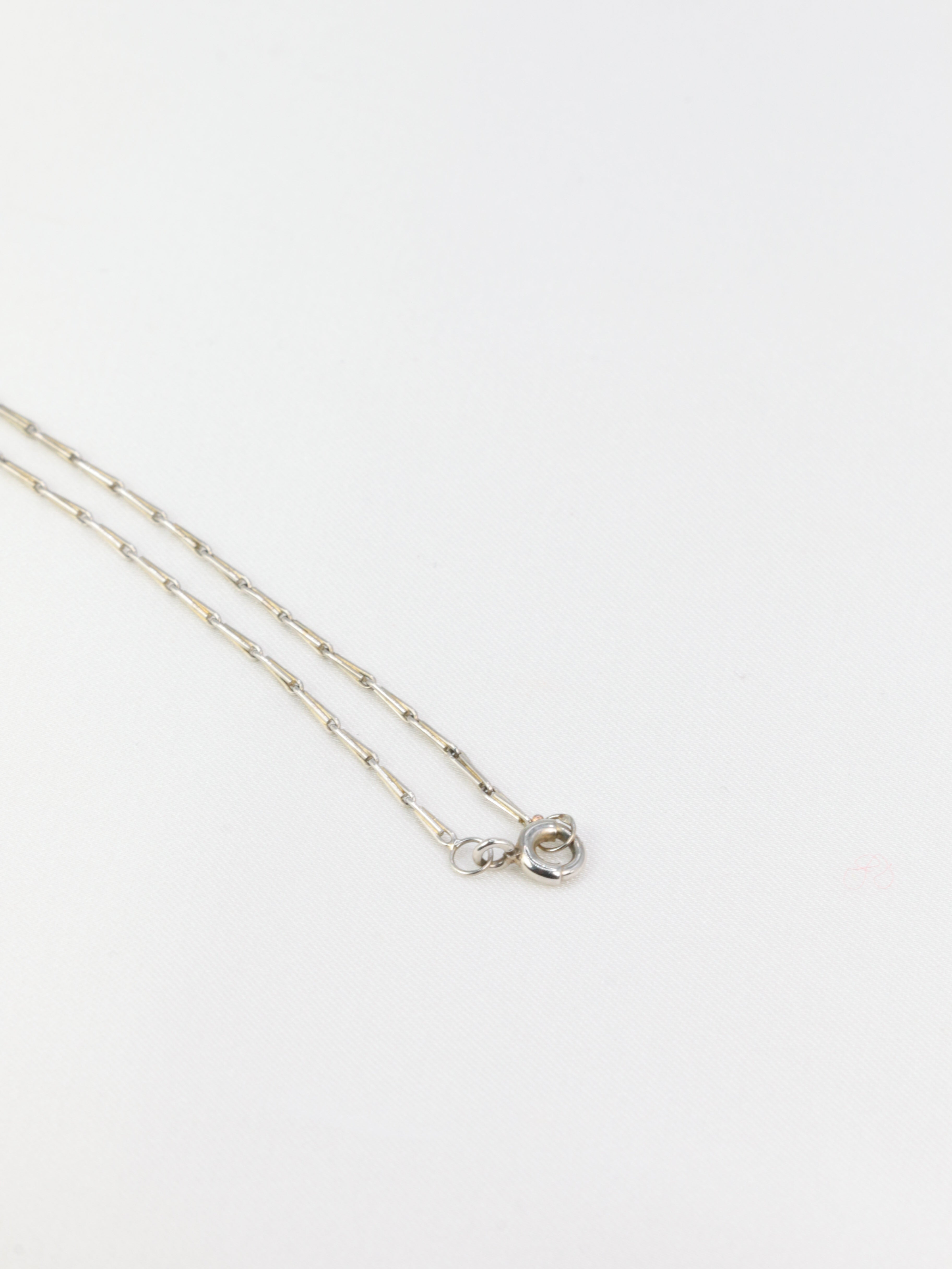 Collier Art-Déco en or et diamants