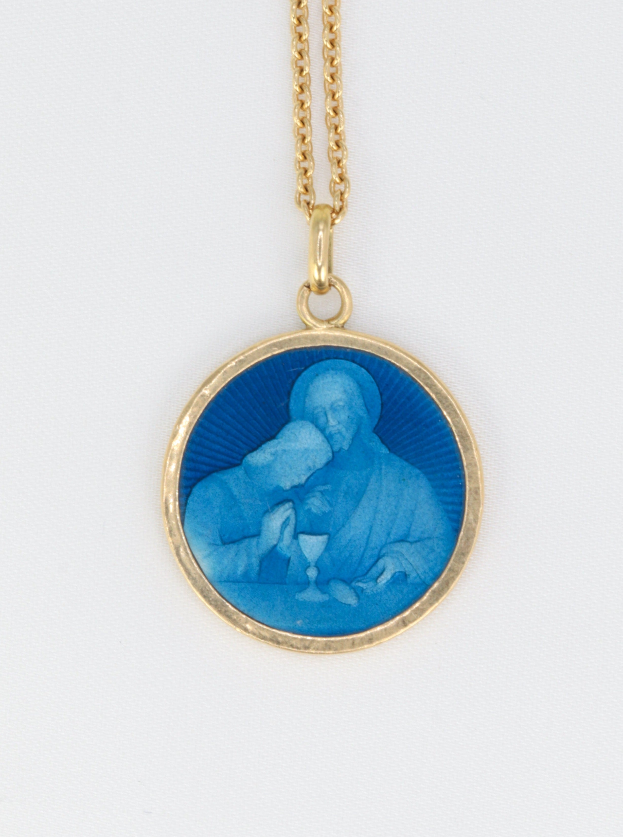 Pendentif médaille vintage en or et émail bleu