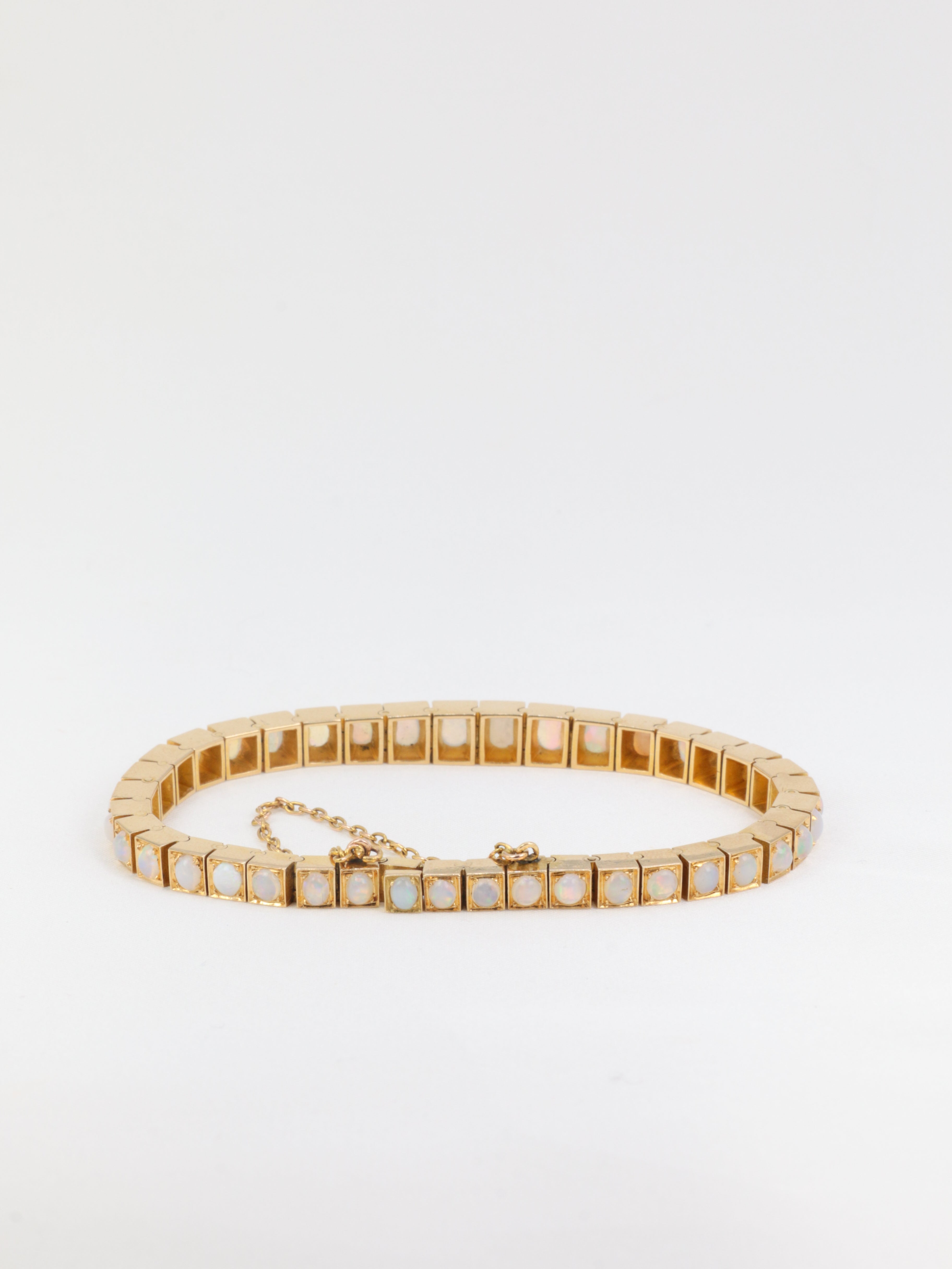 Bracelet rivière d’opales - Travail de la fin du XIXe siècle