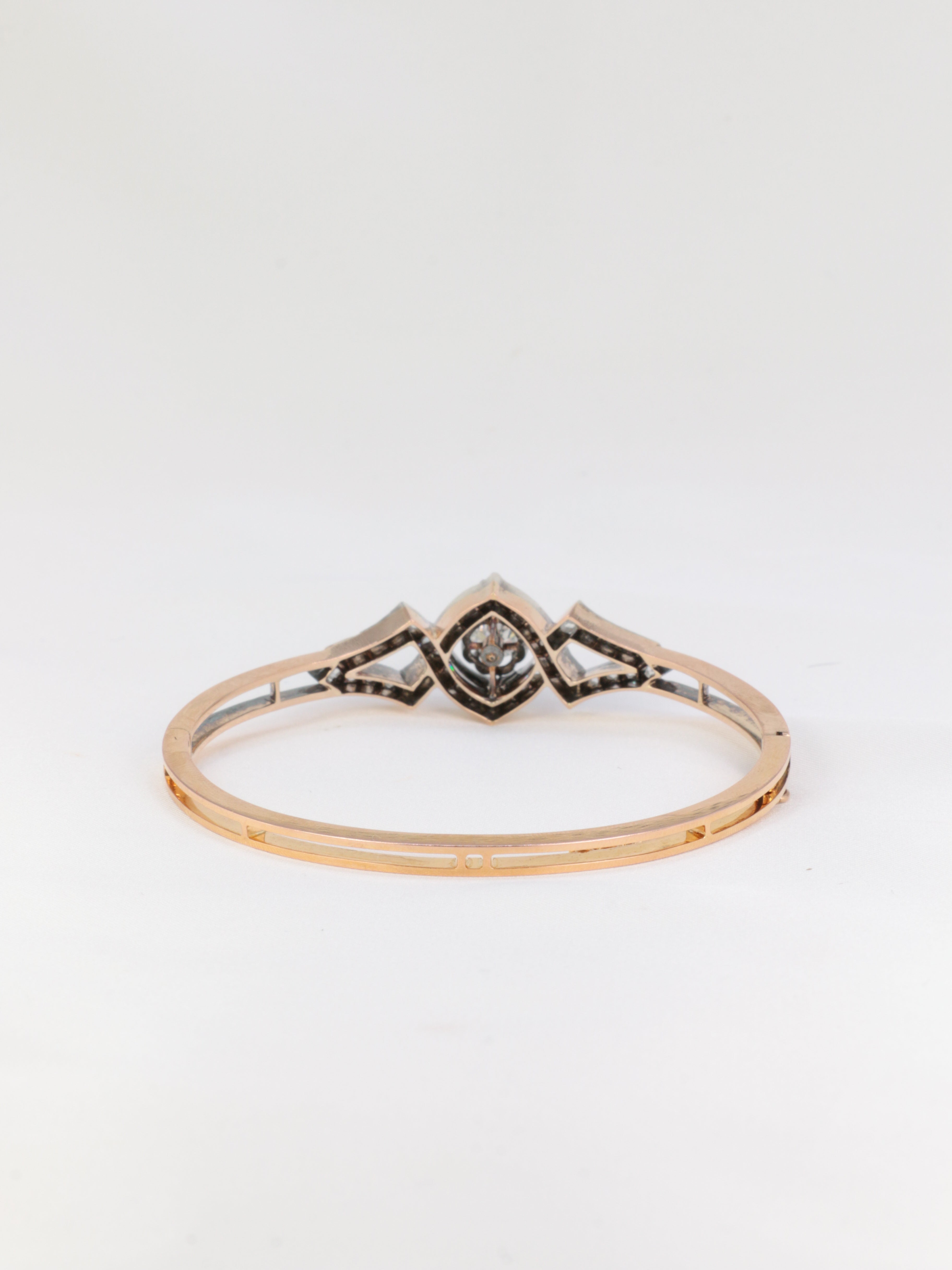 Bracelet jonc ancien fin 19ème en or rose, argent et diamants taille ancienne
