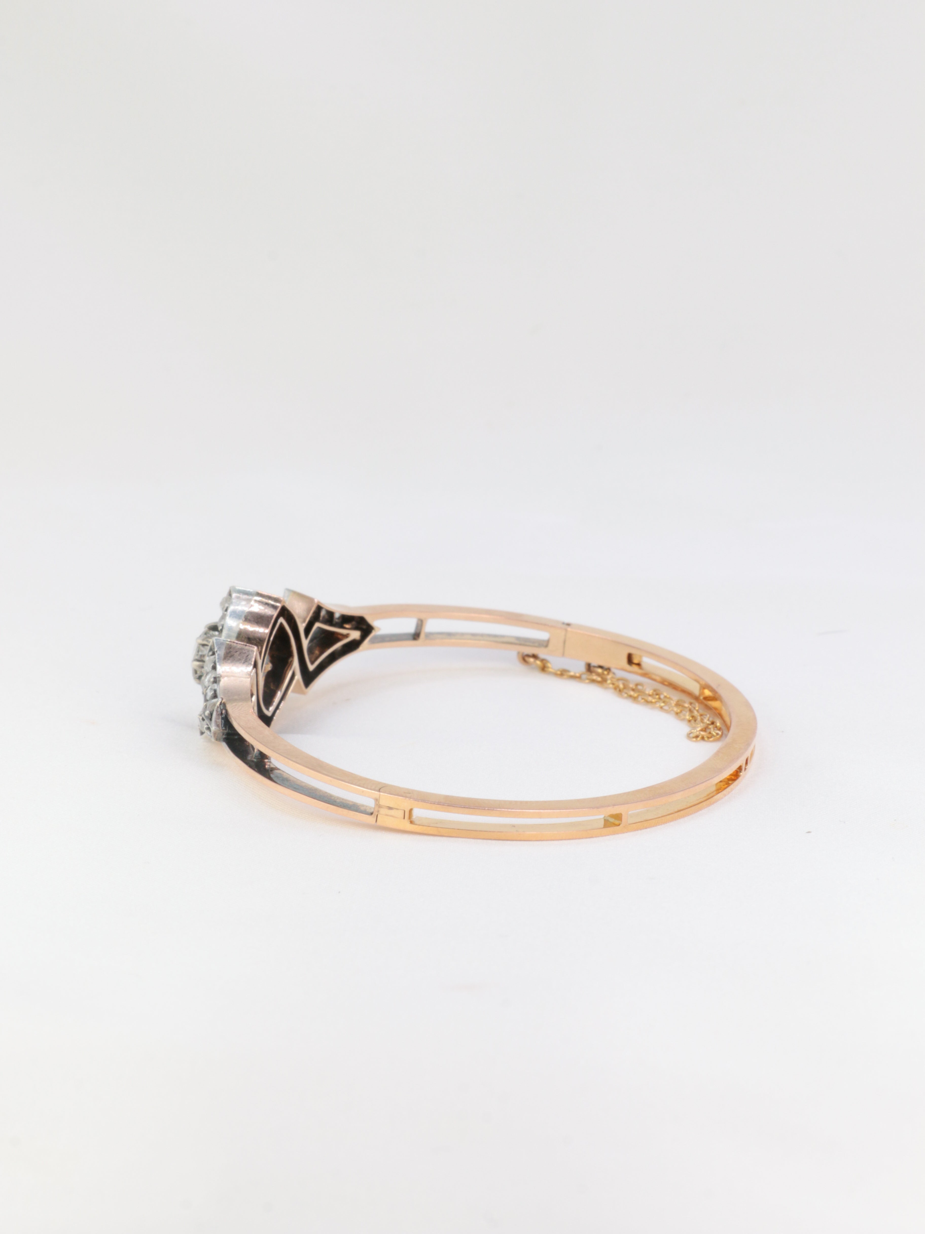 Bracelet jonc ancien fin 19ème en or rose, argent et diamants taille ancienne