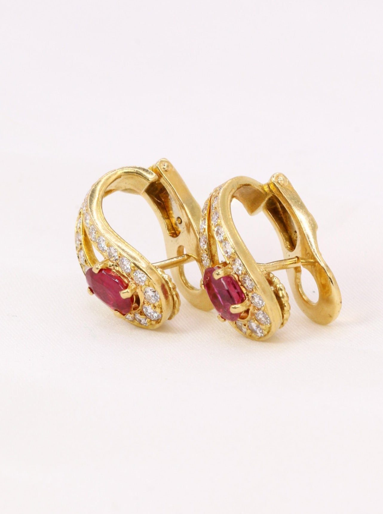 Boucles d'oreilles vintage diamants rubis