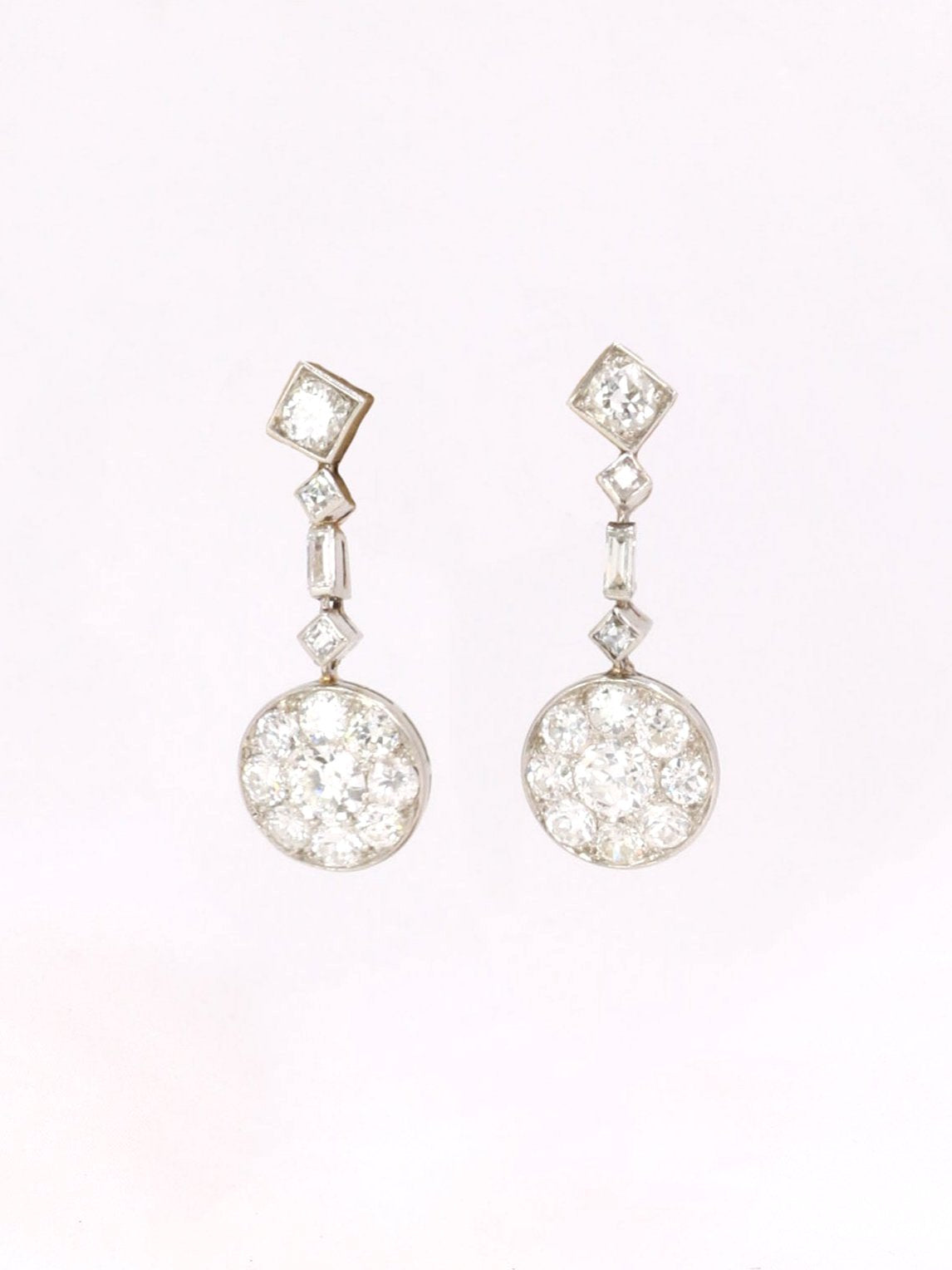 Boucles d'oreilles pendantes Art Déco diamants