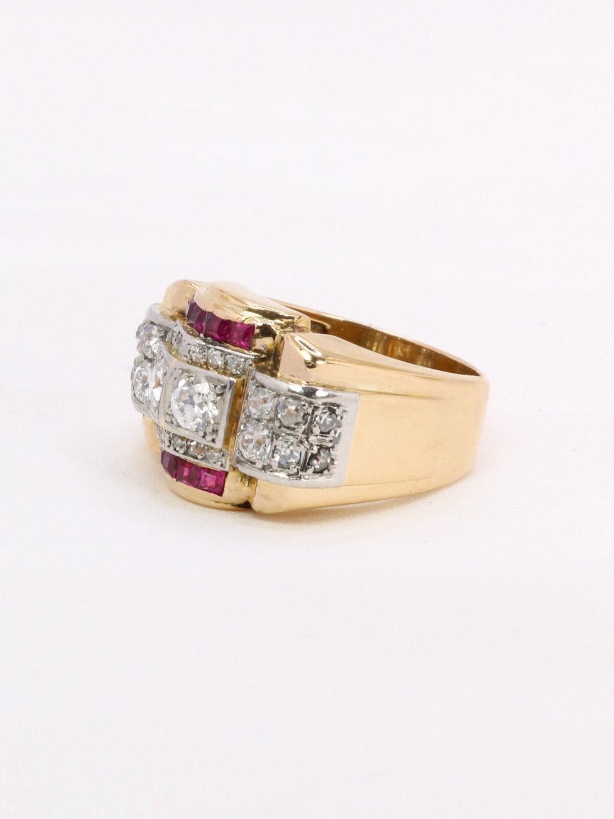 Bague tank or jaune diamants rubis calibres