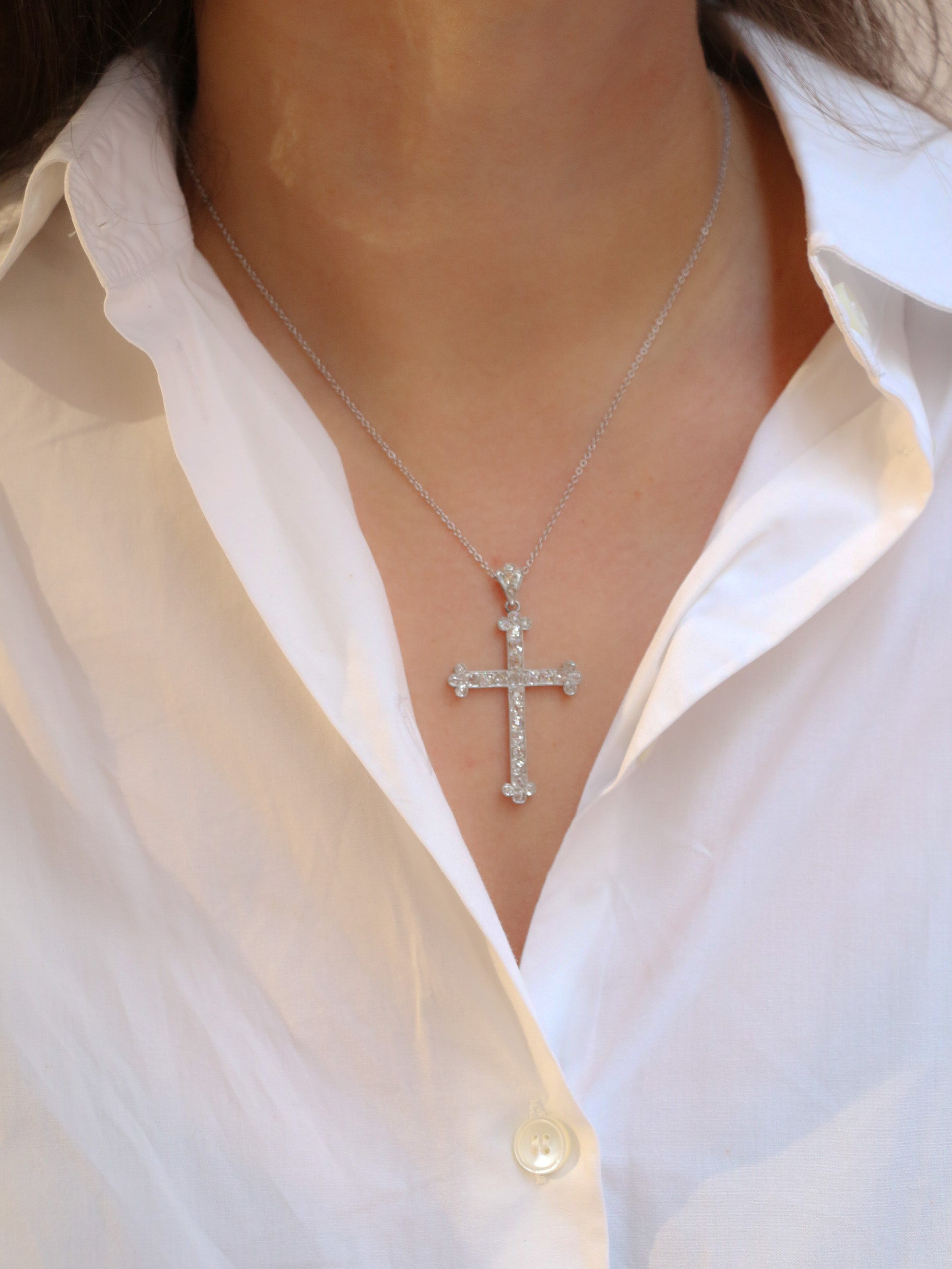 Belle Epoque cross pendant in gold and old cut diamonds