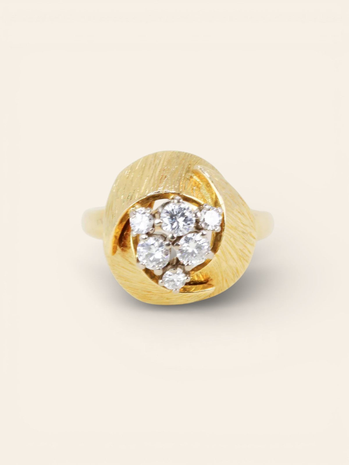 Bague dome or jaune diamants